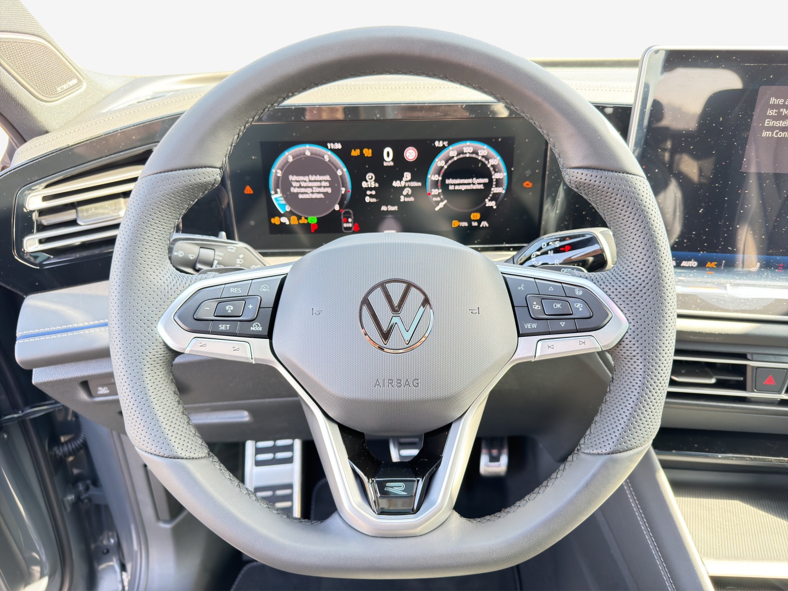 VW Tiguan 2.0 TSI DSG R-Line 4Motion-image-9