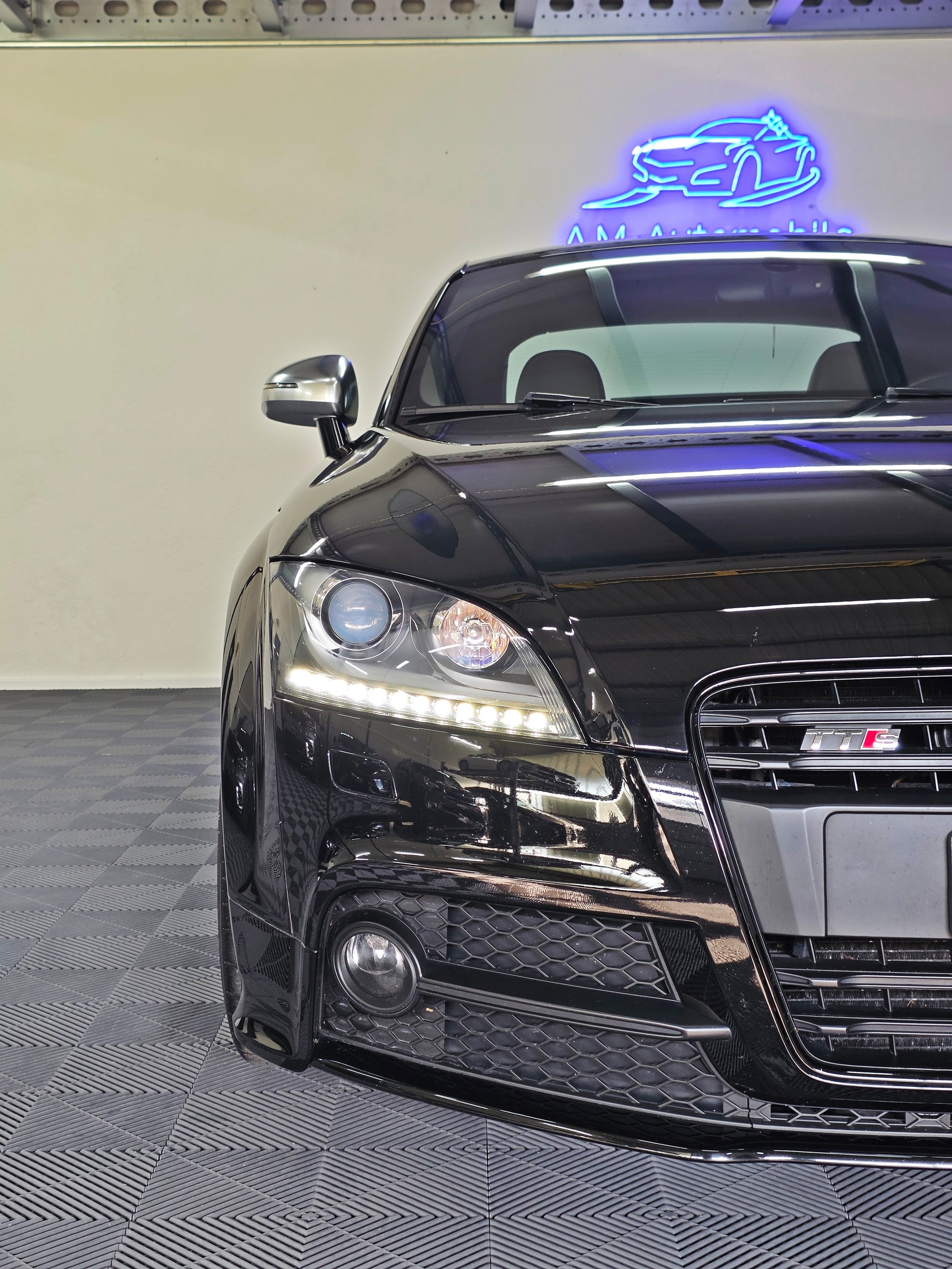 AUDI TTS Coupé 2.0 TFSI quattro S-tronic-image-2