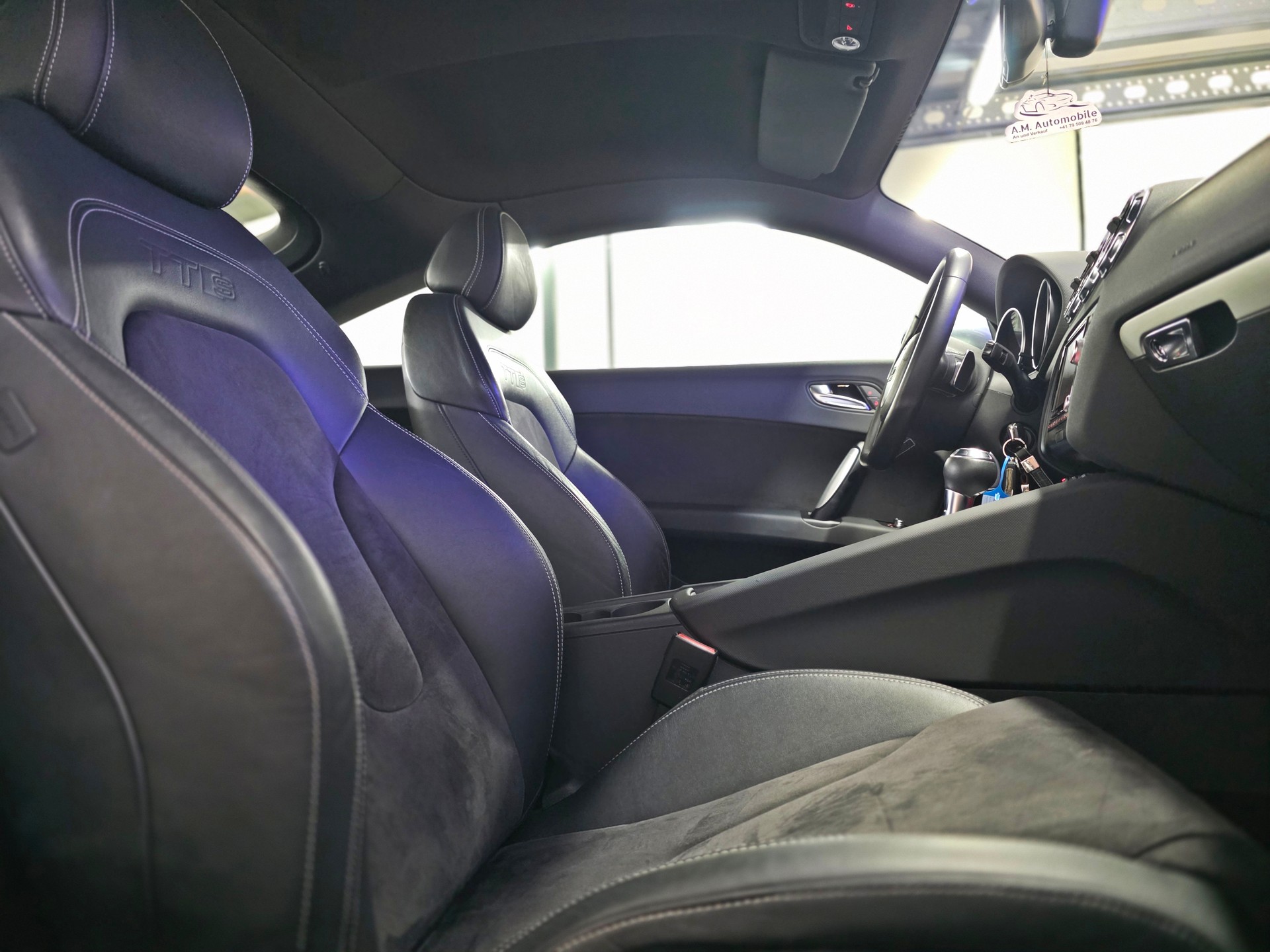 AUDI TTS Coupé 2.0 TFSI quattro S-tronic-image-16