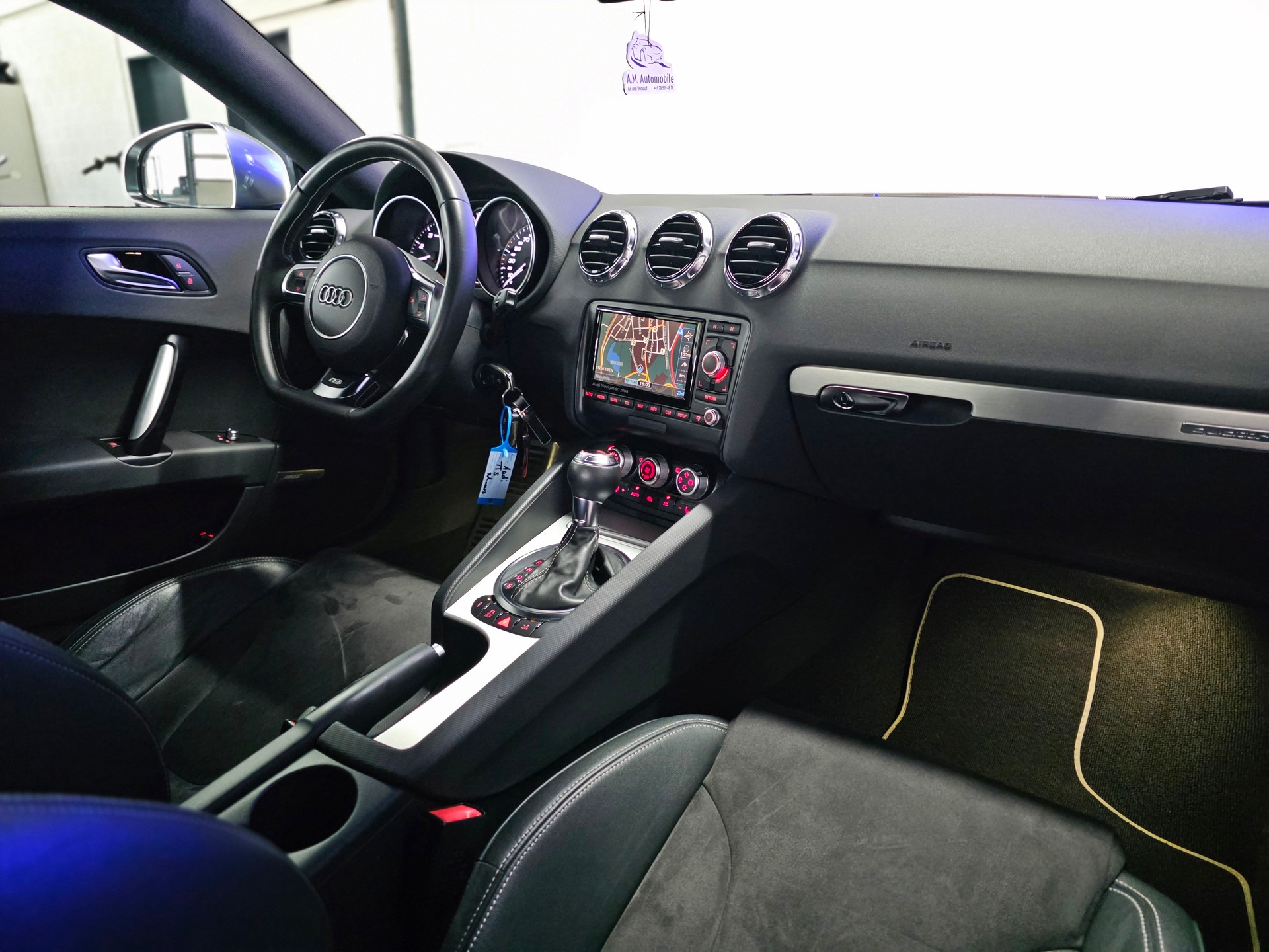 AUDI TTS Coupé 2.0 TFSI quattro S-tronic-image-15
