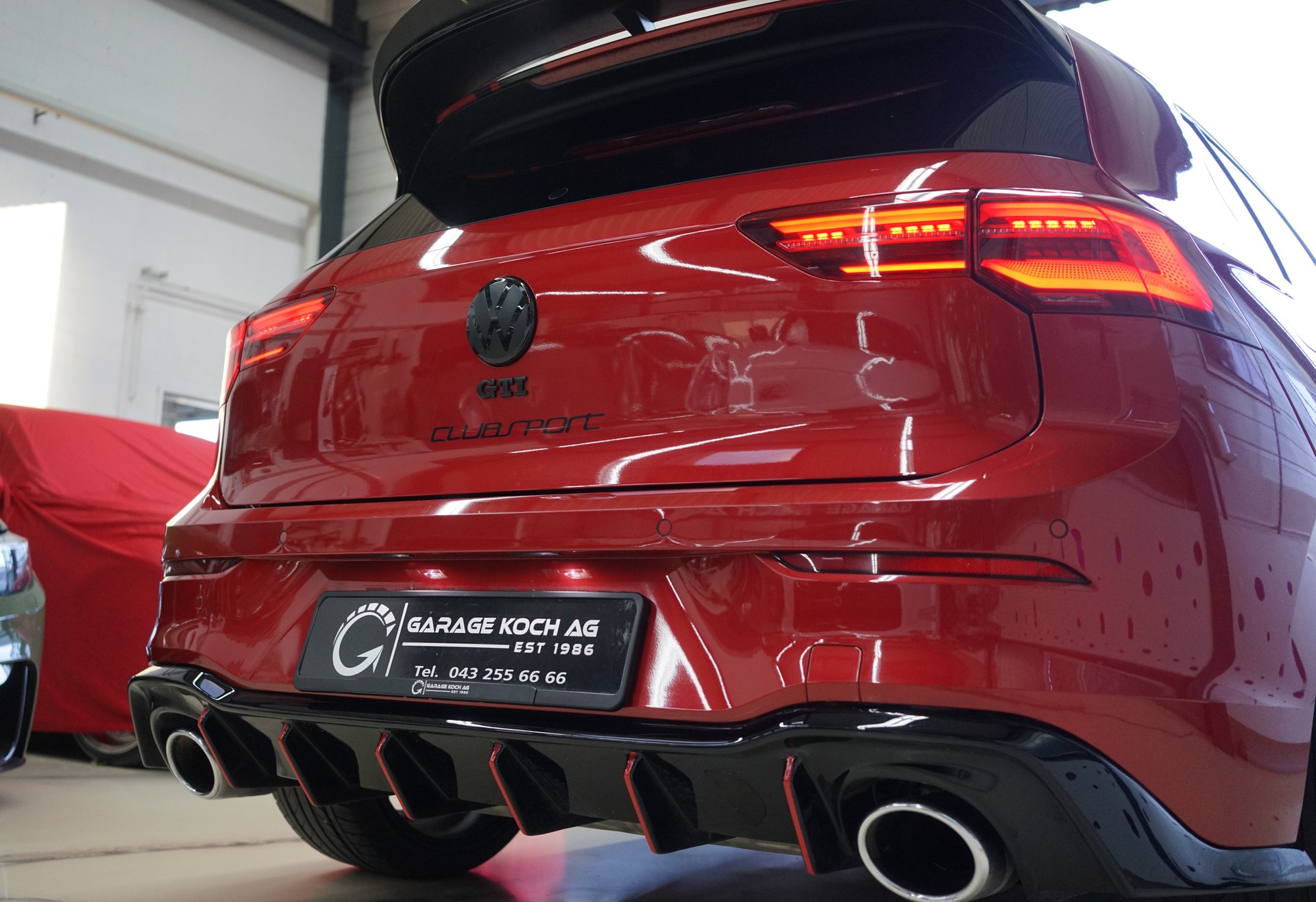 VW Golf 2.0 TSI GTI Clubsport DSG-image-11