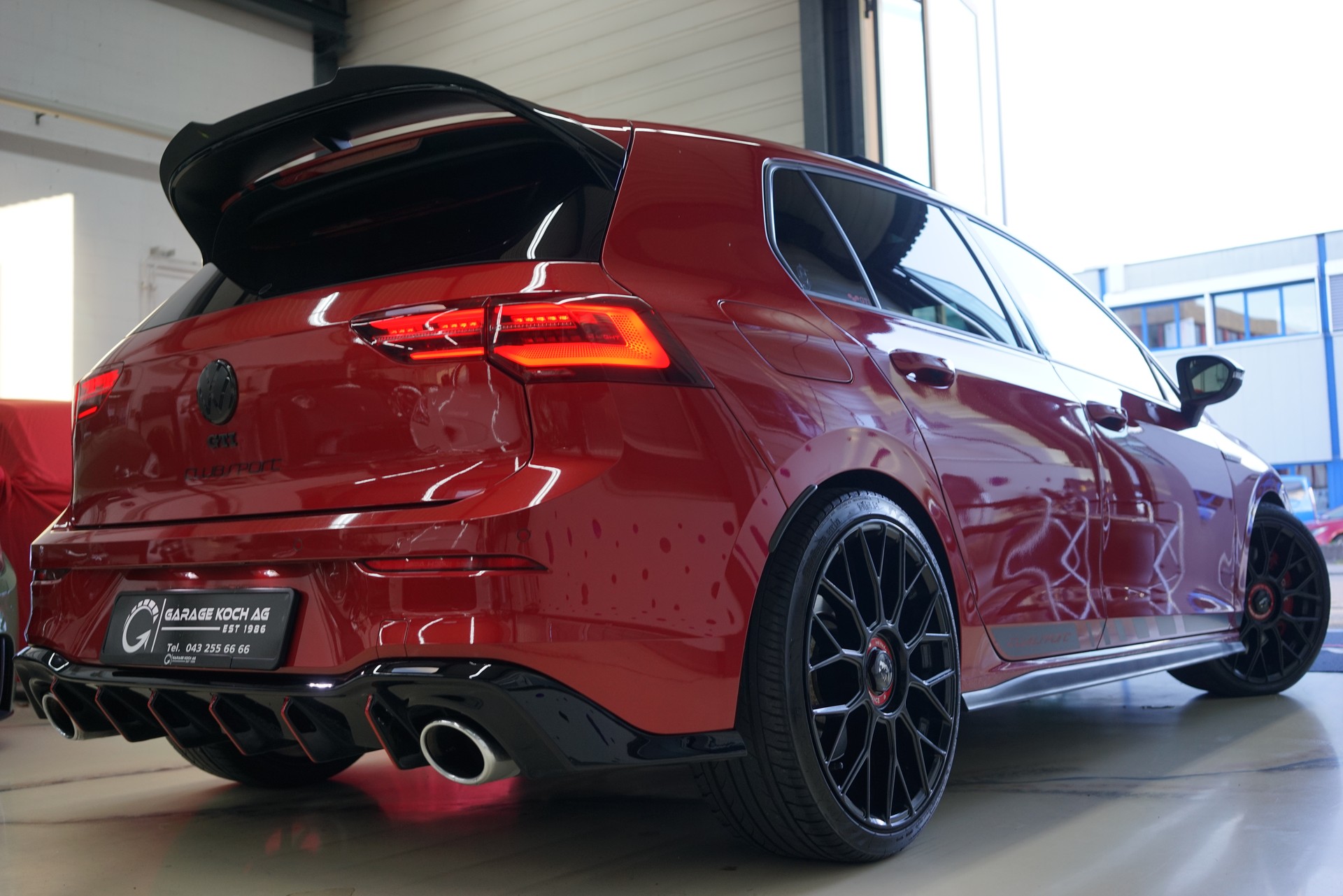 VW Golf 2.0 TSI GTI Clubsport DSG-image-10
