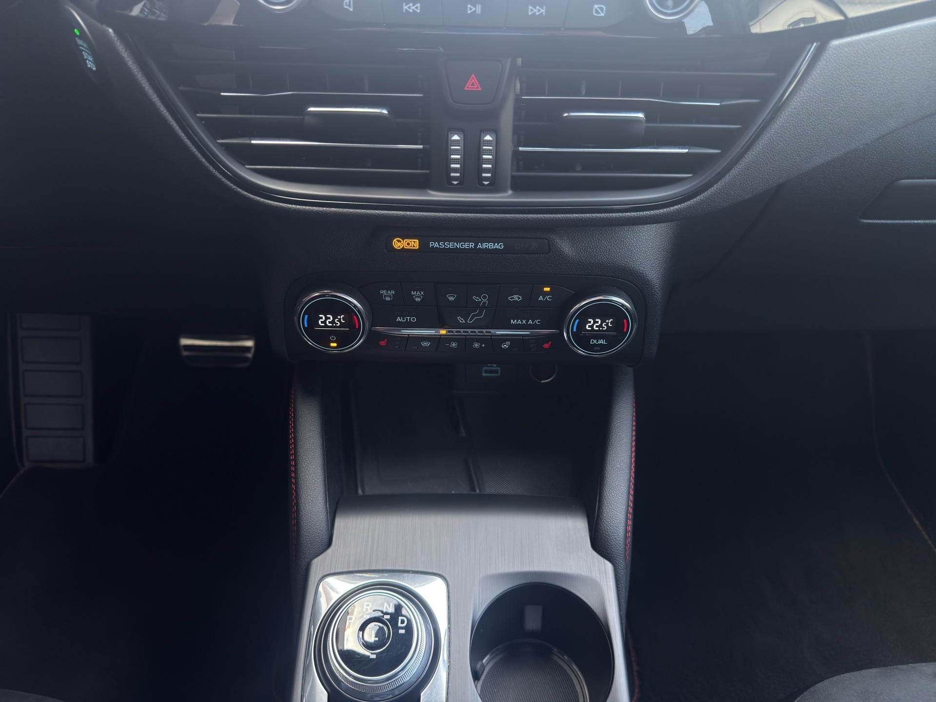 FORD Kuga 2.5 PHEV ST-LineX2WD-image-15