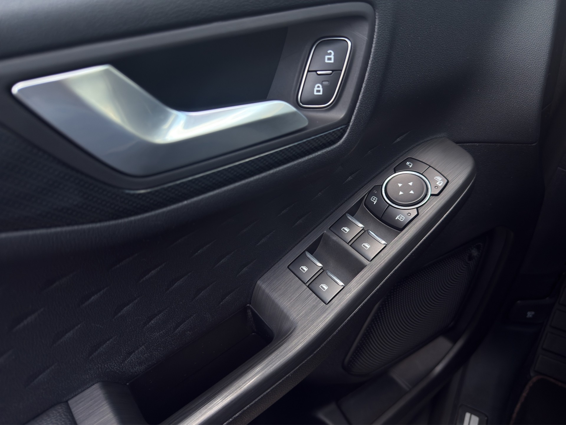 FORD Kuga 2.5 PHEV ST-LineX2WD-image-13