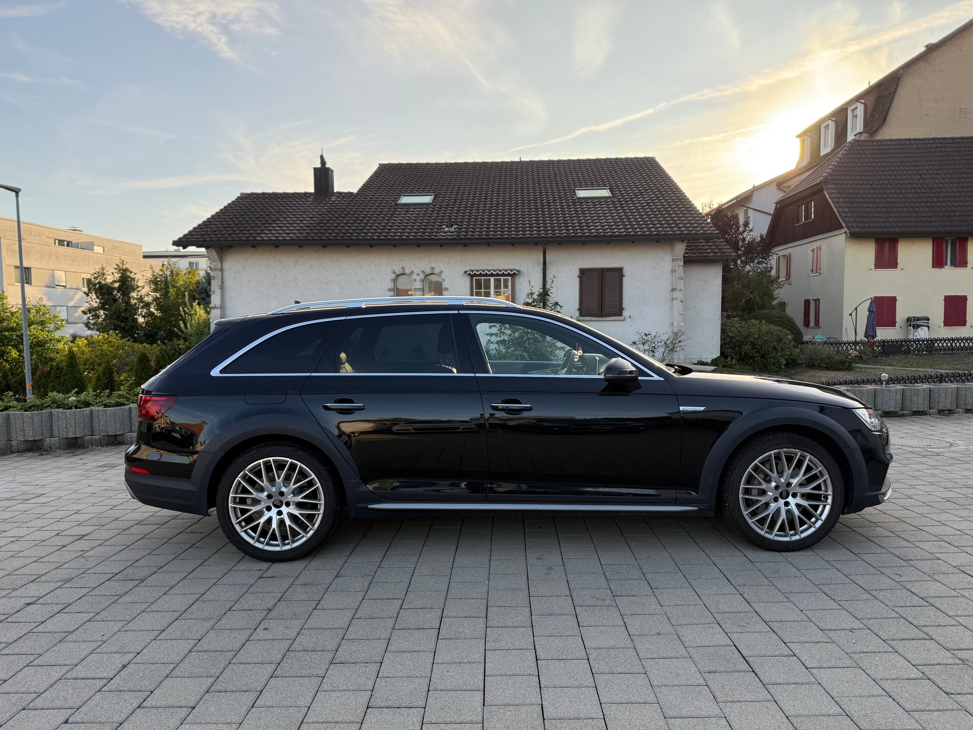 AUDI A4 allroad 2.0 TFSI quattro S-tronic-image-4