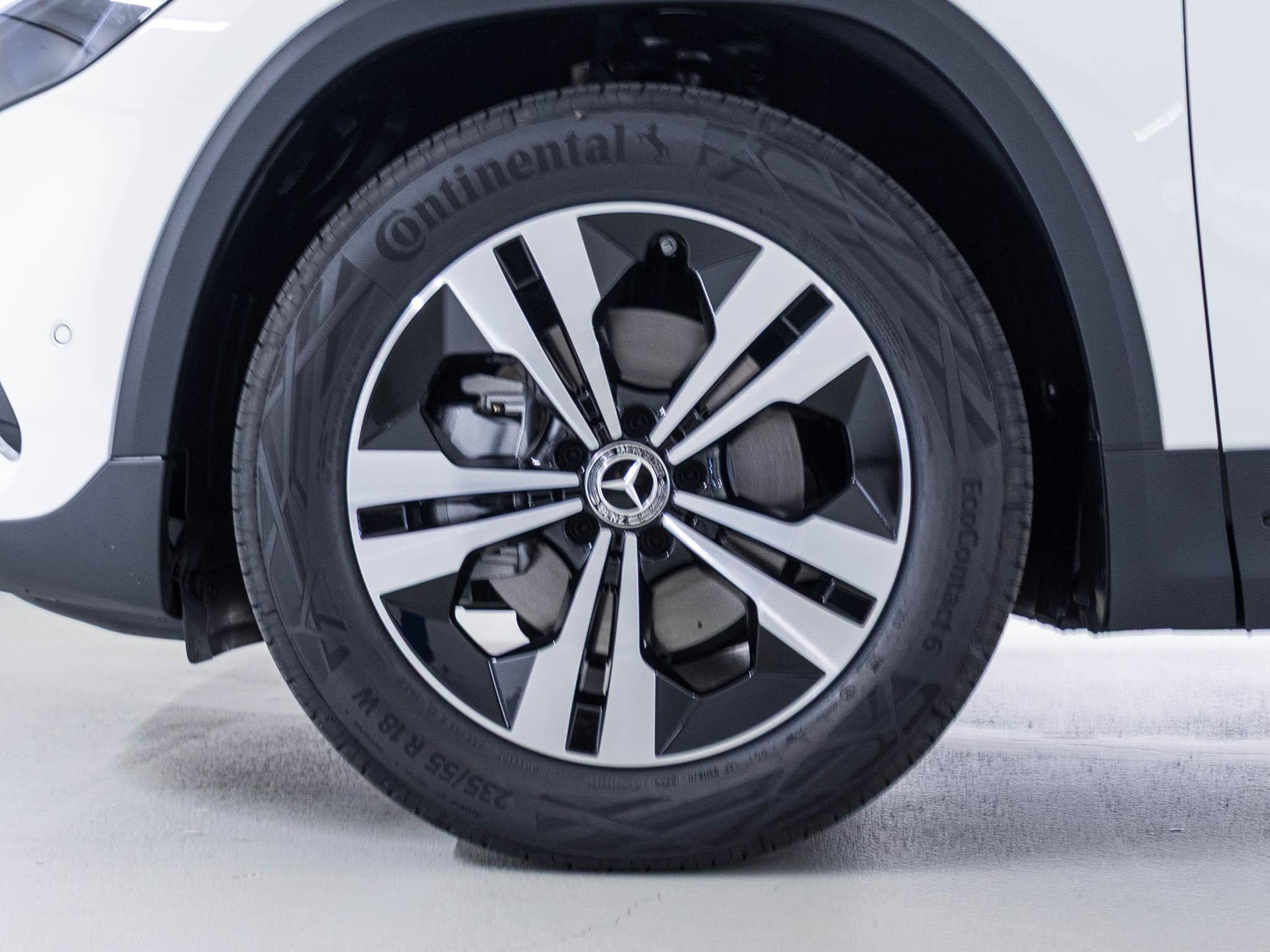 MERCEDES-BENZ GLA 200 Night Star-image-12