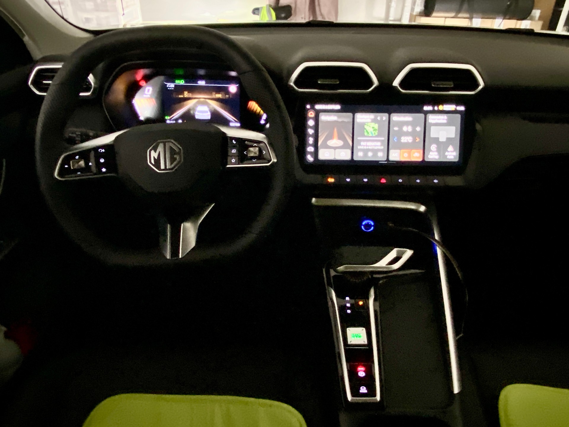 MG 1.5 Hybrid+ Luxury-image-4