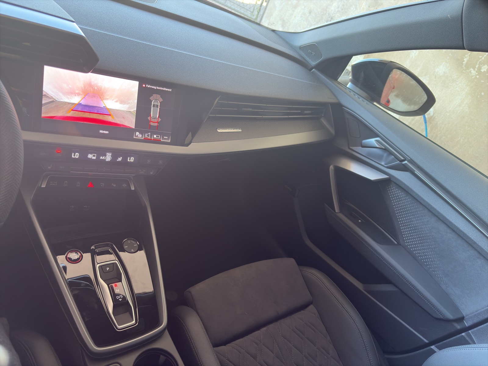 AUDI RS3 Sportback 2.5 TFSI quattro S-Tronic-image-10