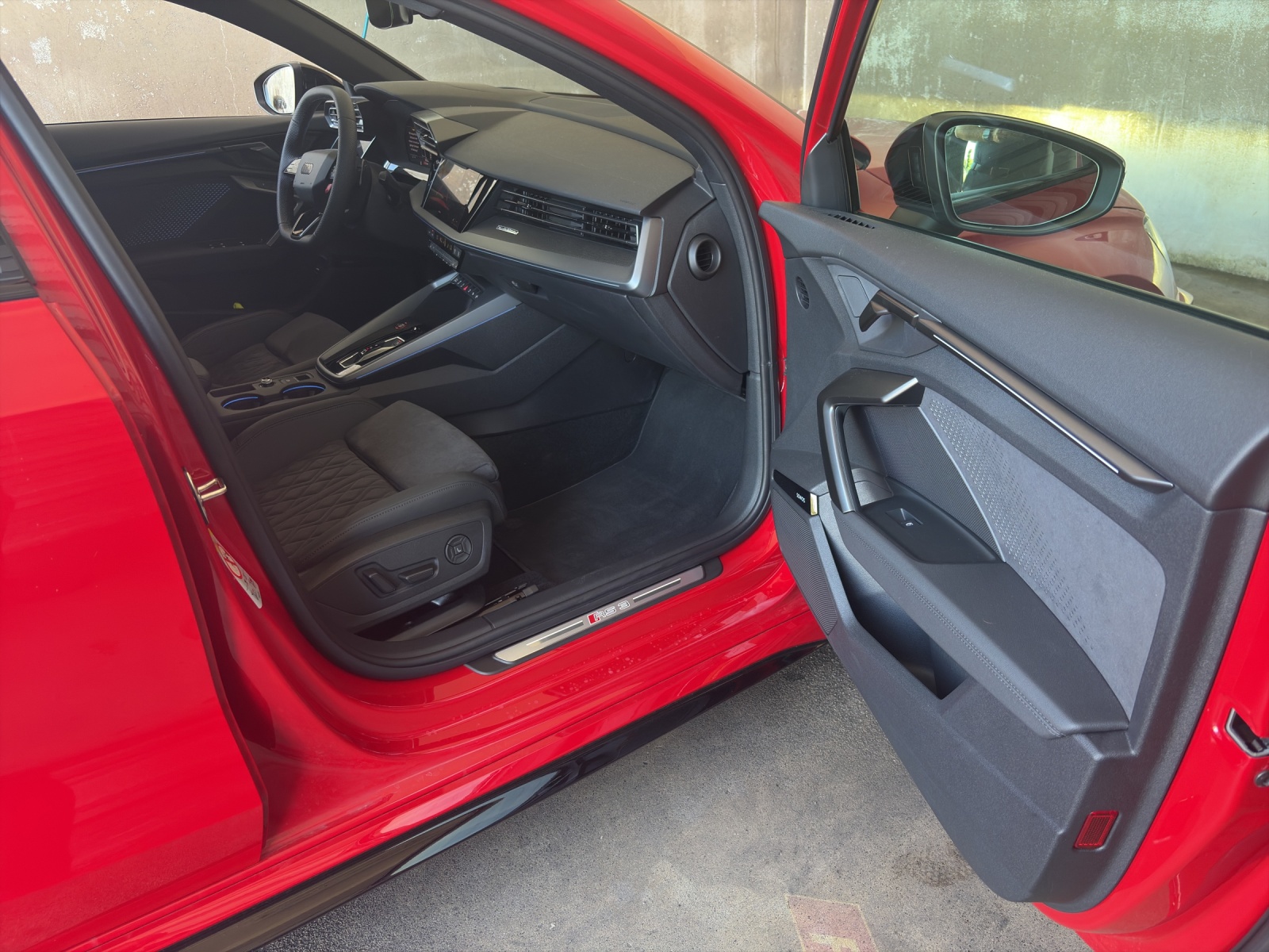 AUDI RS3 Sportback 2.5 TFSI quattro S-Tronic-image-5