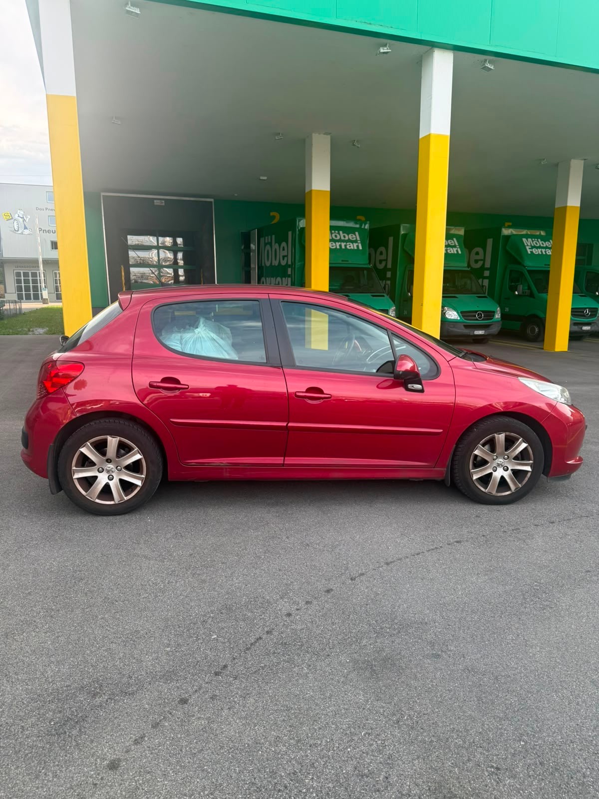 PEUGEOT 207 1.6 HDI Sport-image-7