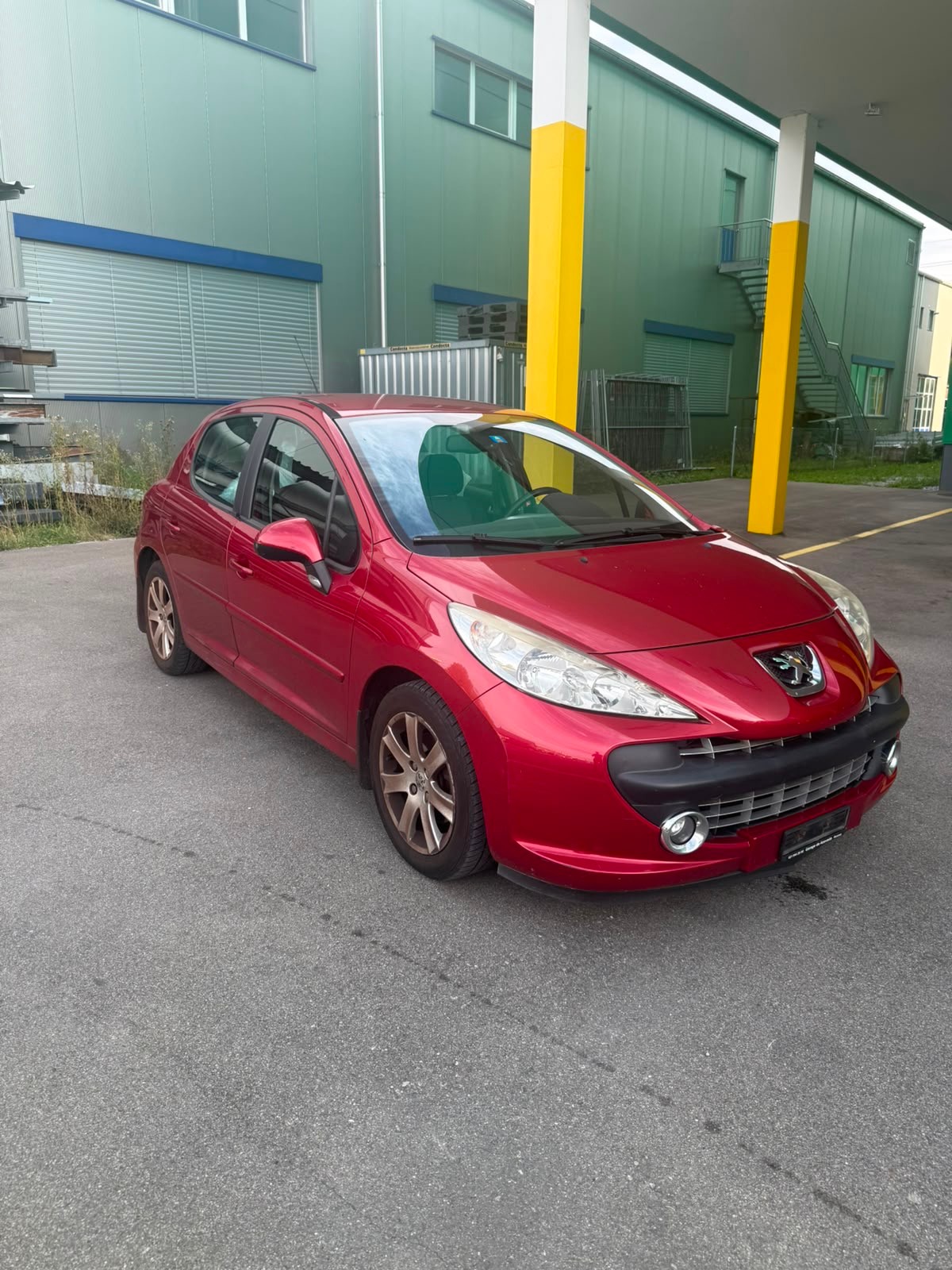 PEUGEOT 207 1.6 HDI Sport-image-0