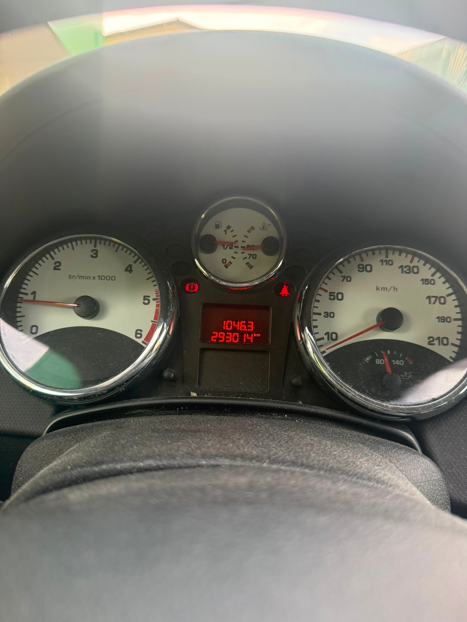 PEUGEOT 207 1.6 HDI Sport-image-11