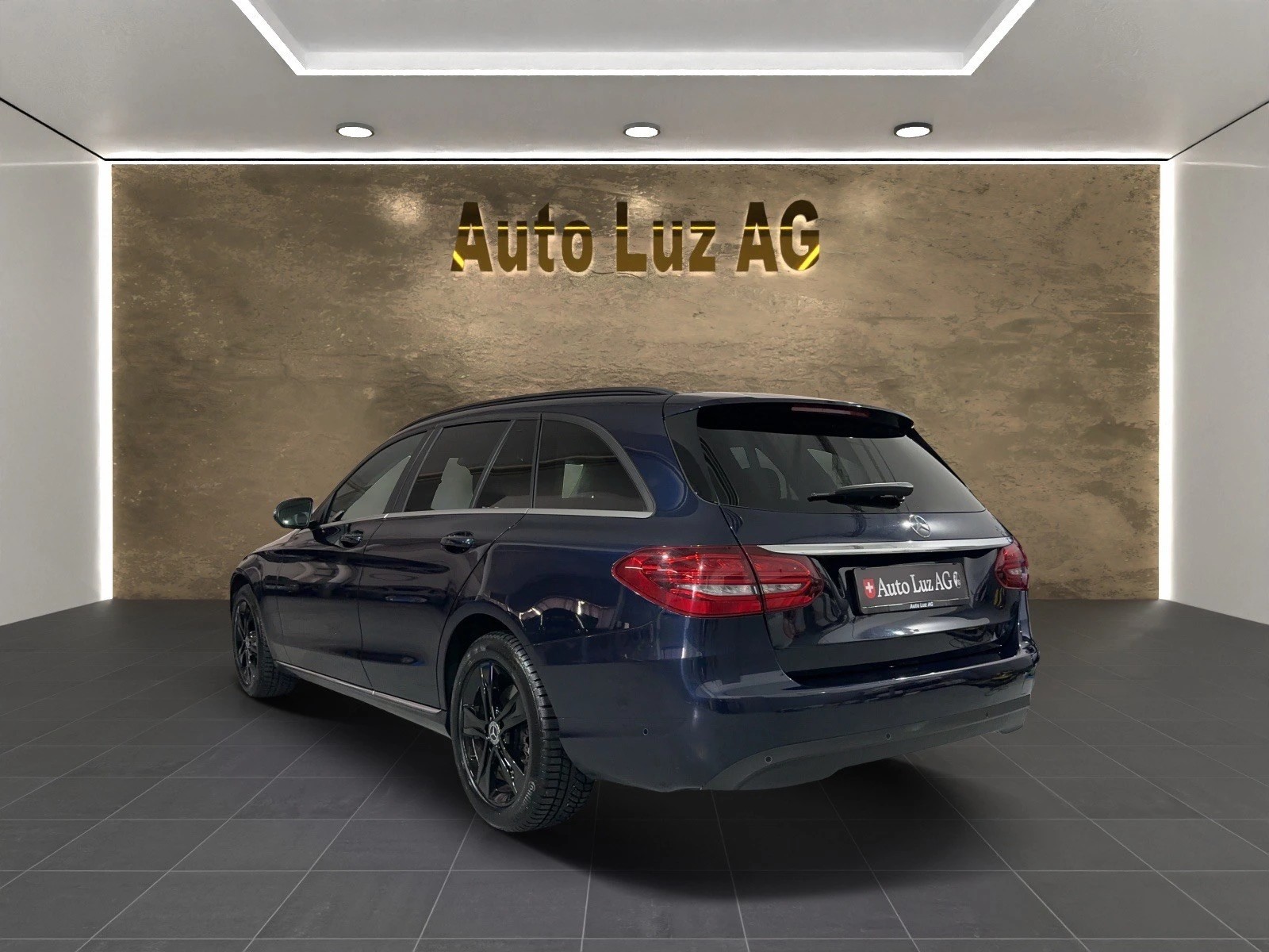MERCEDES-BENZ C 220 d Swiss Star 4M 9G-Tronic-image-4