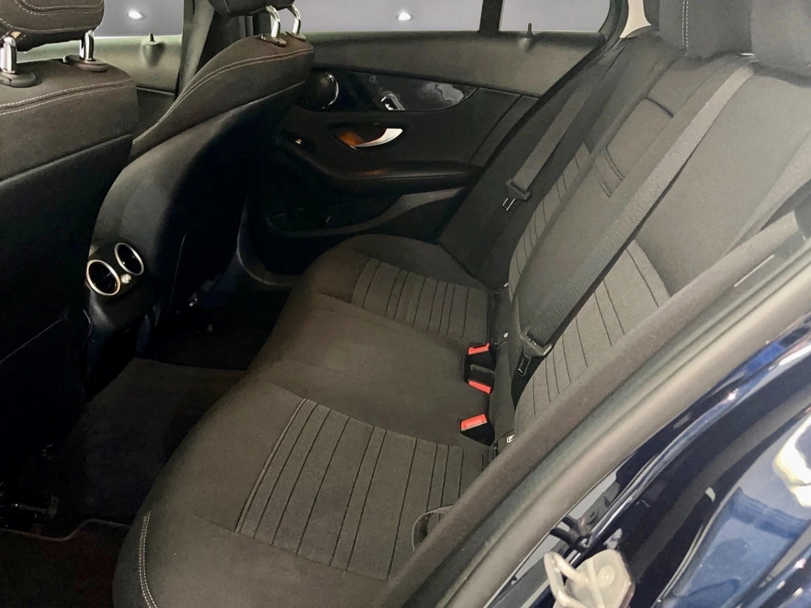 MERCEDES-BENZ C 220 d Swiss Star 4M 9G-Tronic-image-12