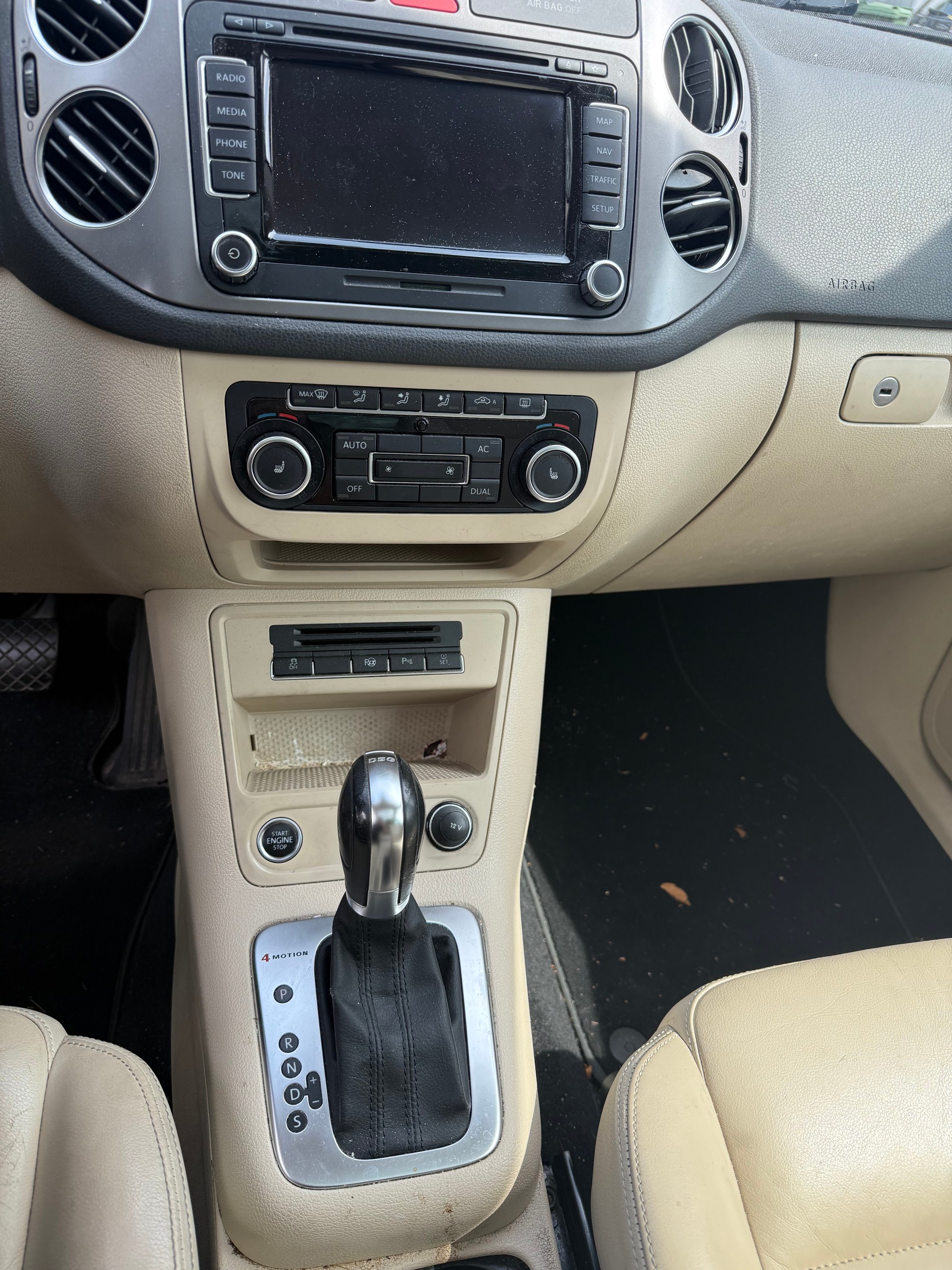 VW Tiguan 2.0 TSI Sport&Style DSG-image-10