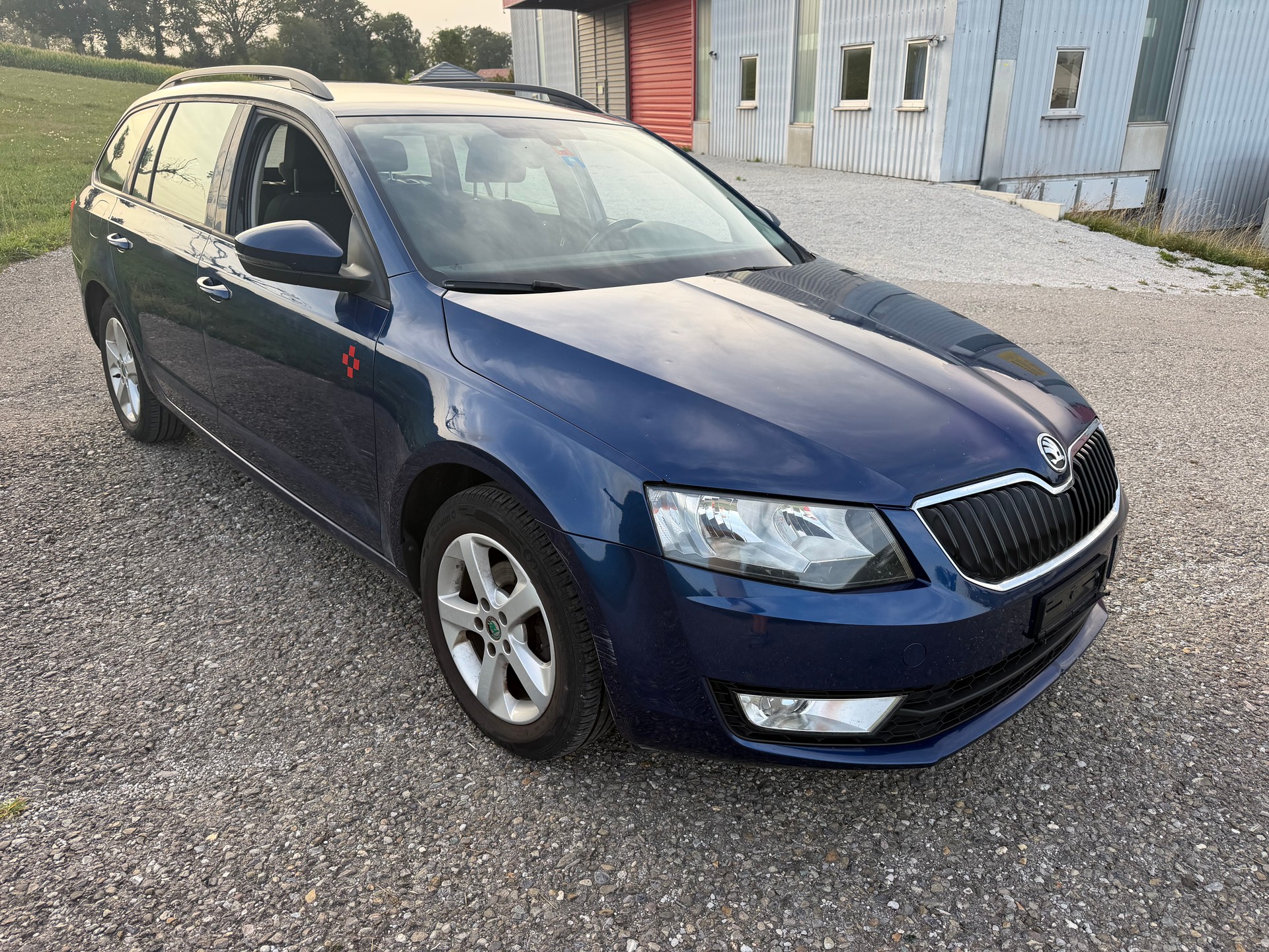 SKODA Octavia Combi 1.6 TDI Fresh 4x4-image-9