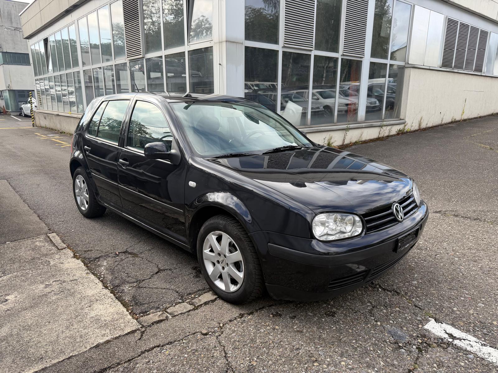 VW Golf 2.0-image-1