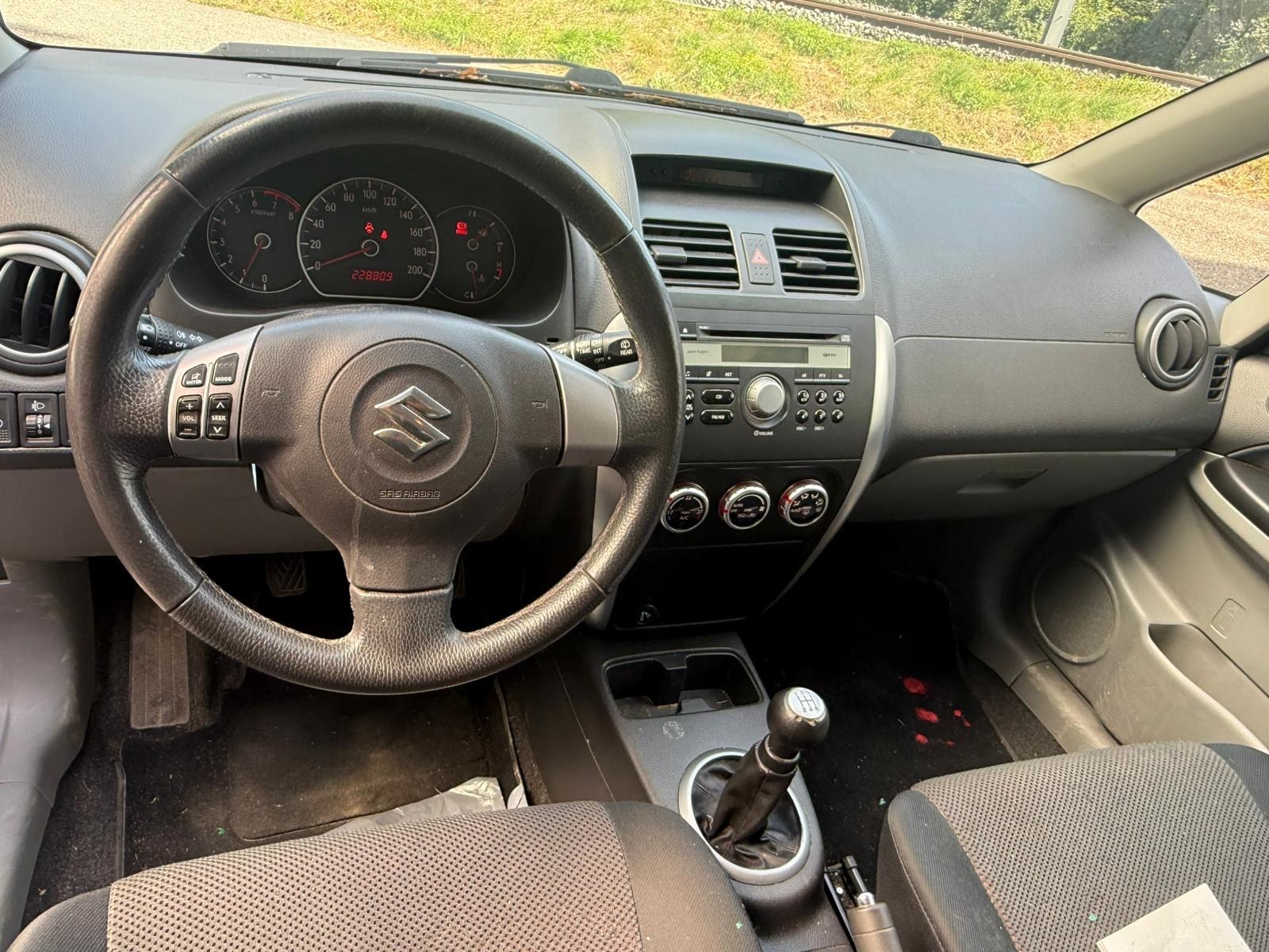 SUZUKI 1.6 16V GL 4WD-image-3
