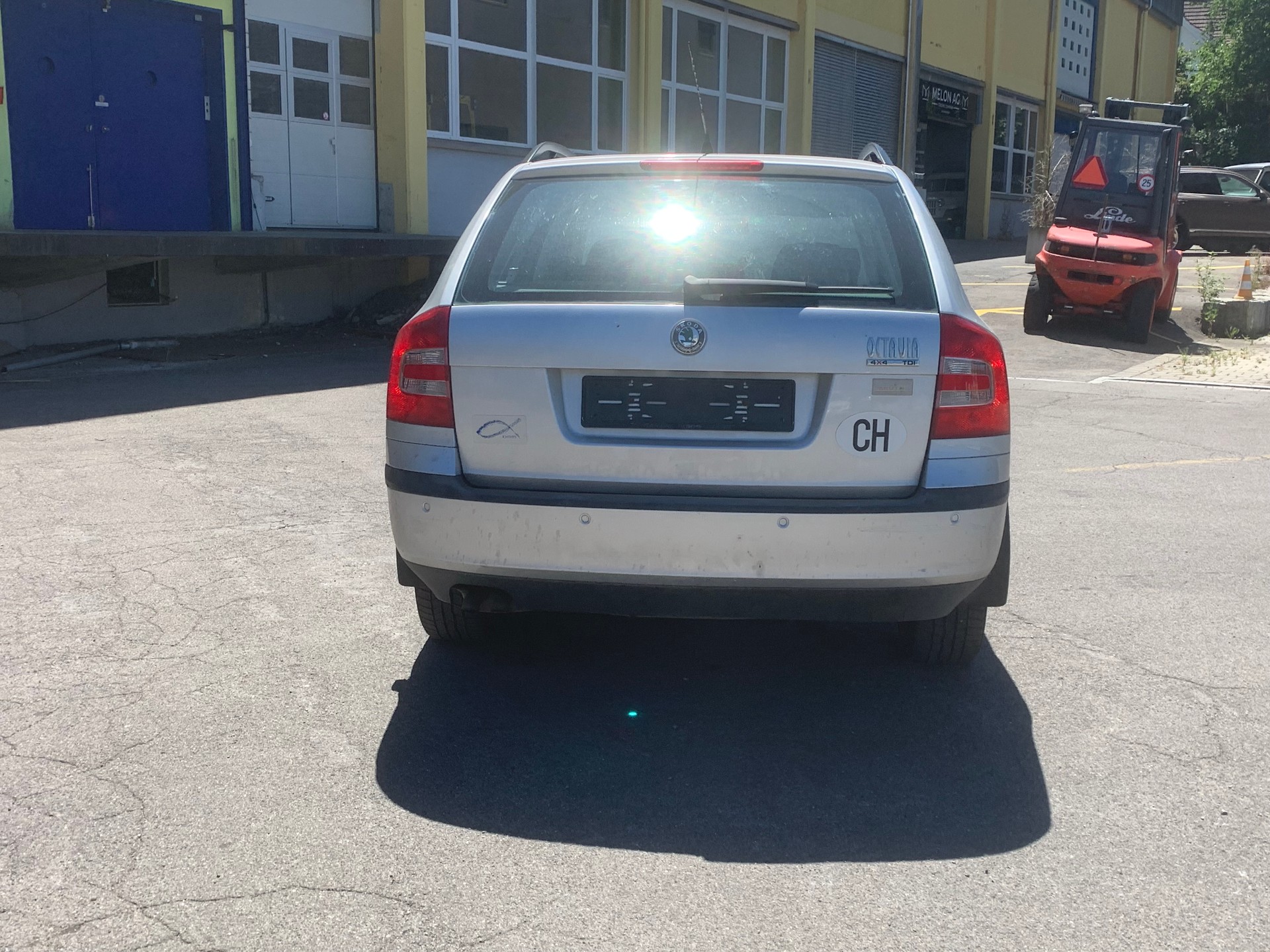 SKODA Octavia 1.9 TDI Adventure 4x4-image-6