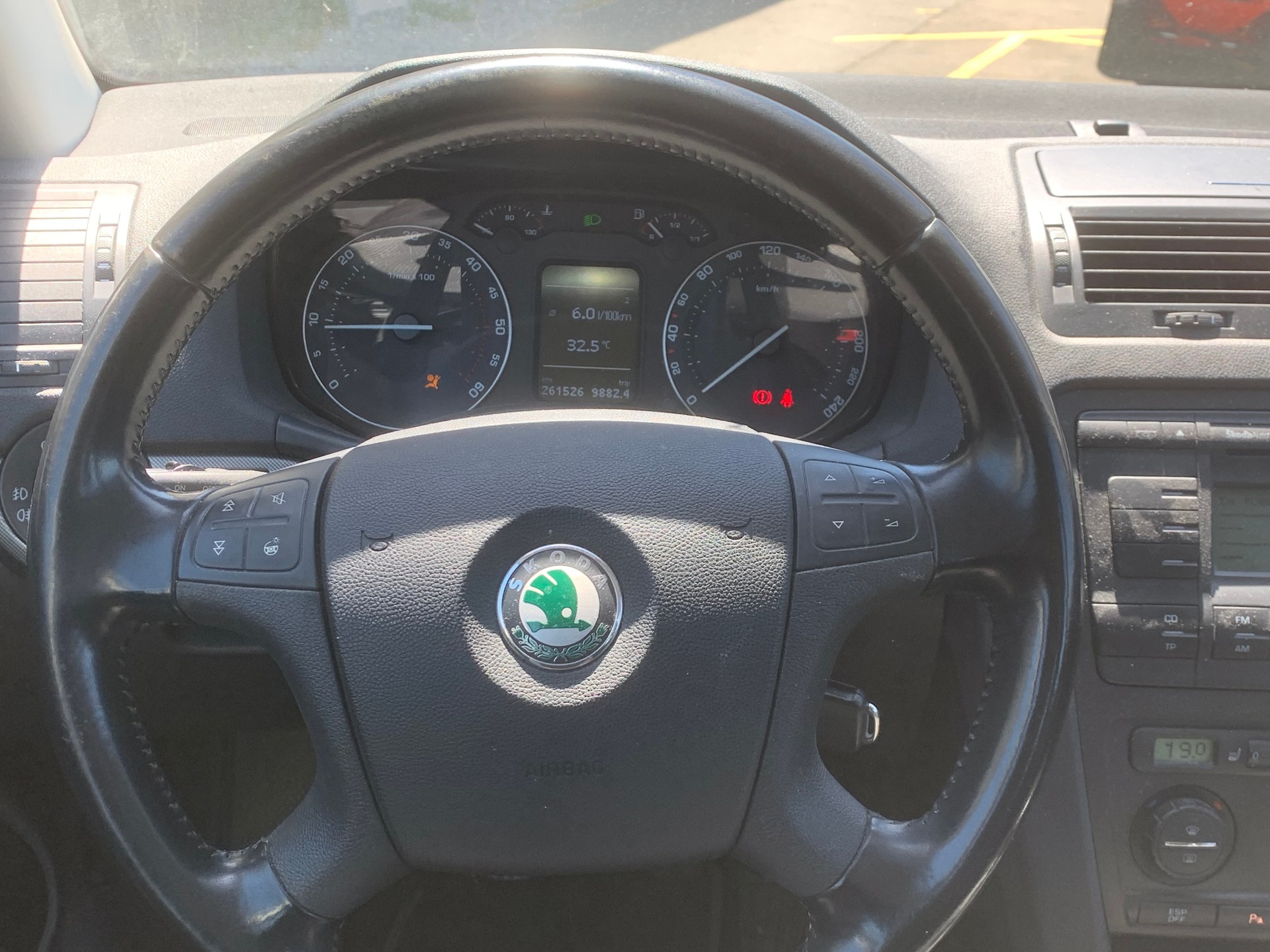 SKODA Octavia 1.9 TDI Adventure 4x4-image-10