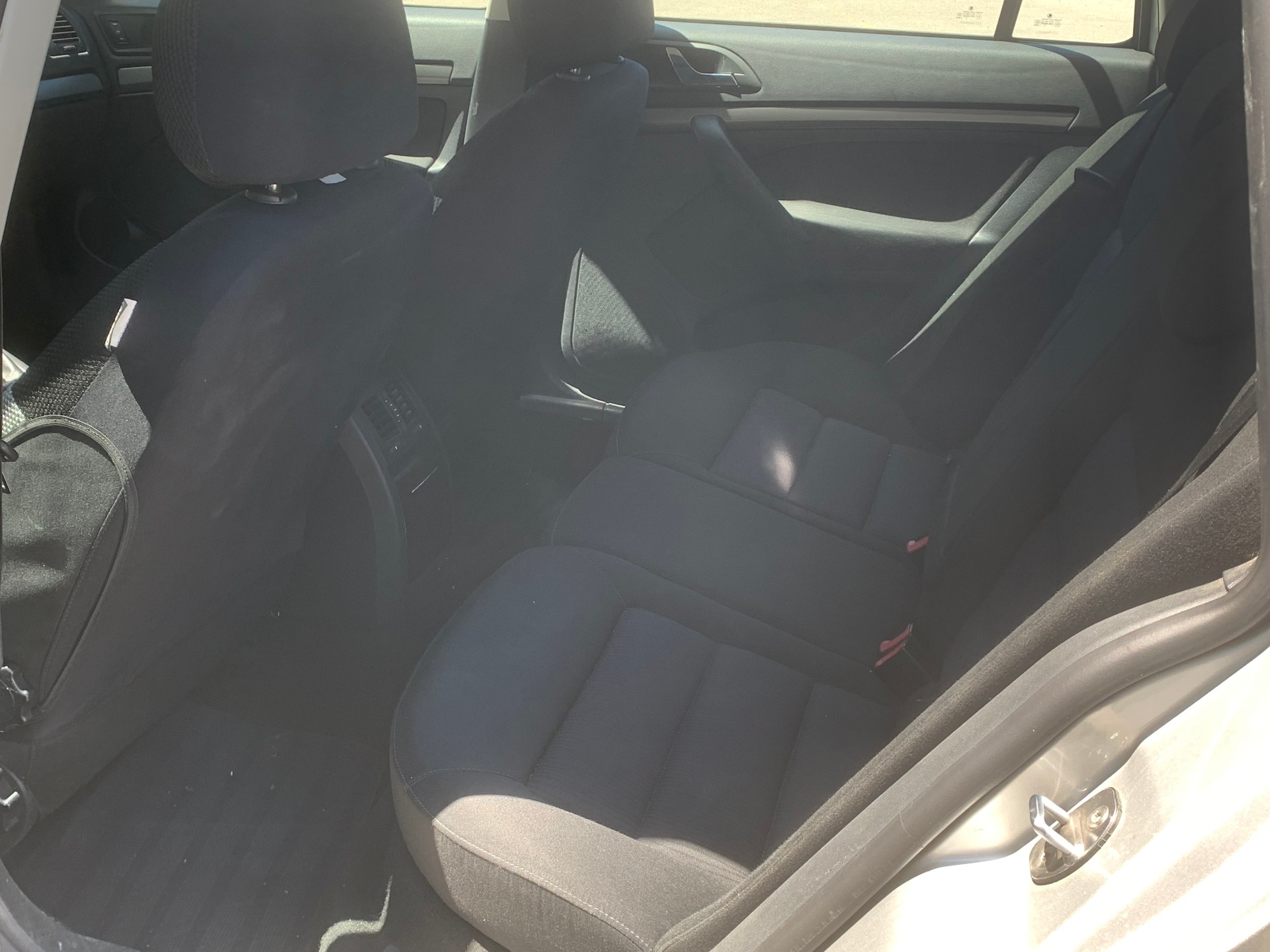 SKODA Octavia 1.9 TDI Adventure 4x4-image-7