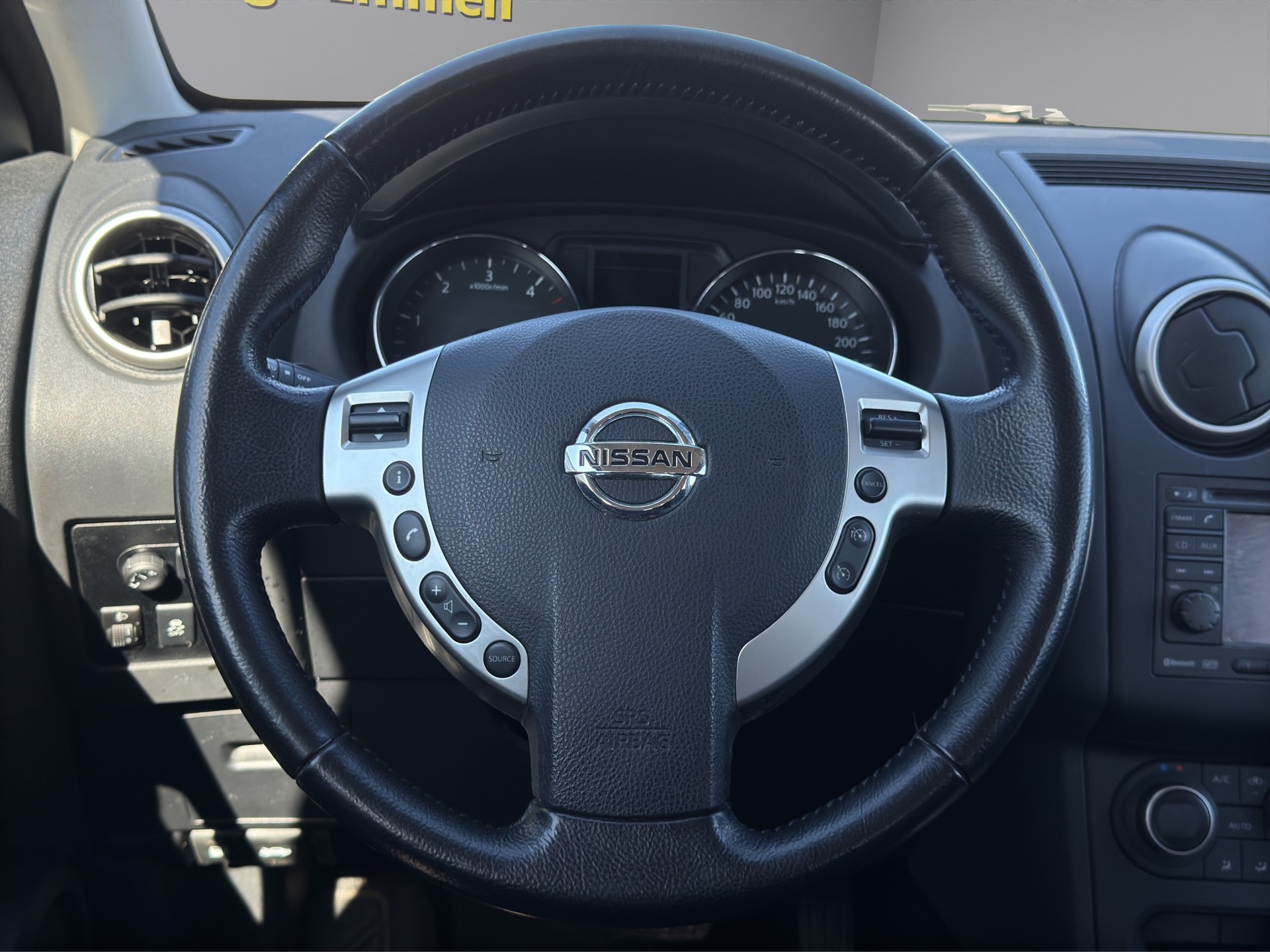 NISSAN Qashqai 2.0 dCi 4WD acenta Automatic-image-12