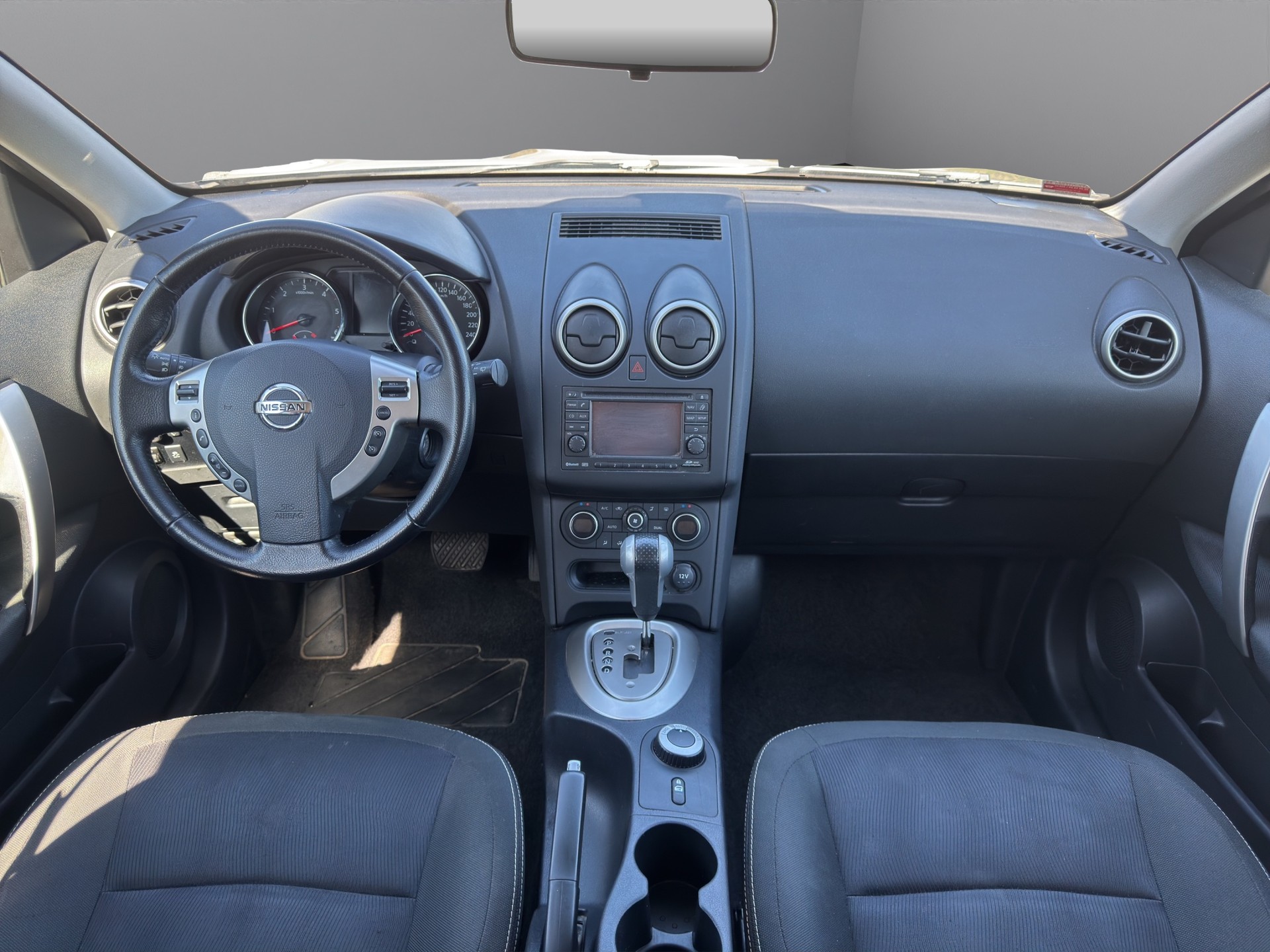 NISSAN Qashqai 2.0 dCi 4WD acenta Automatic-image-15