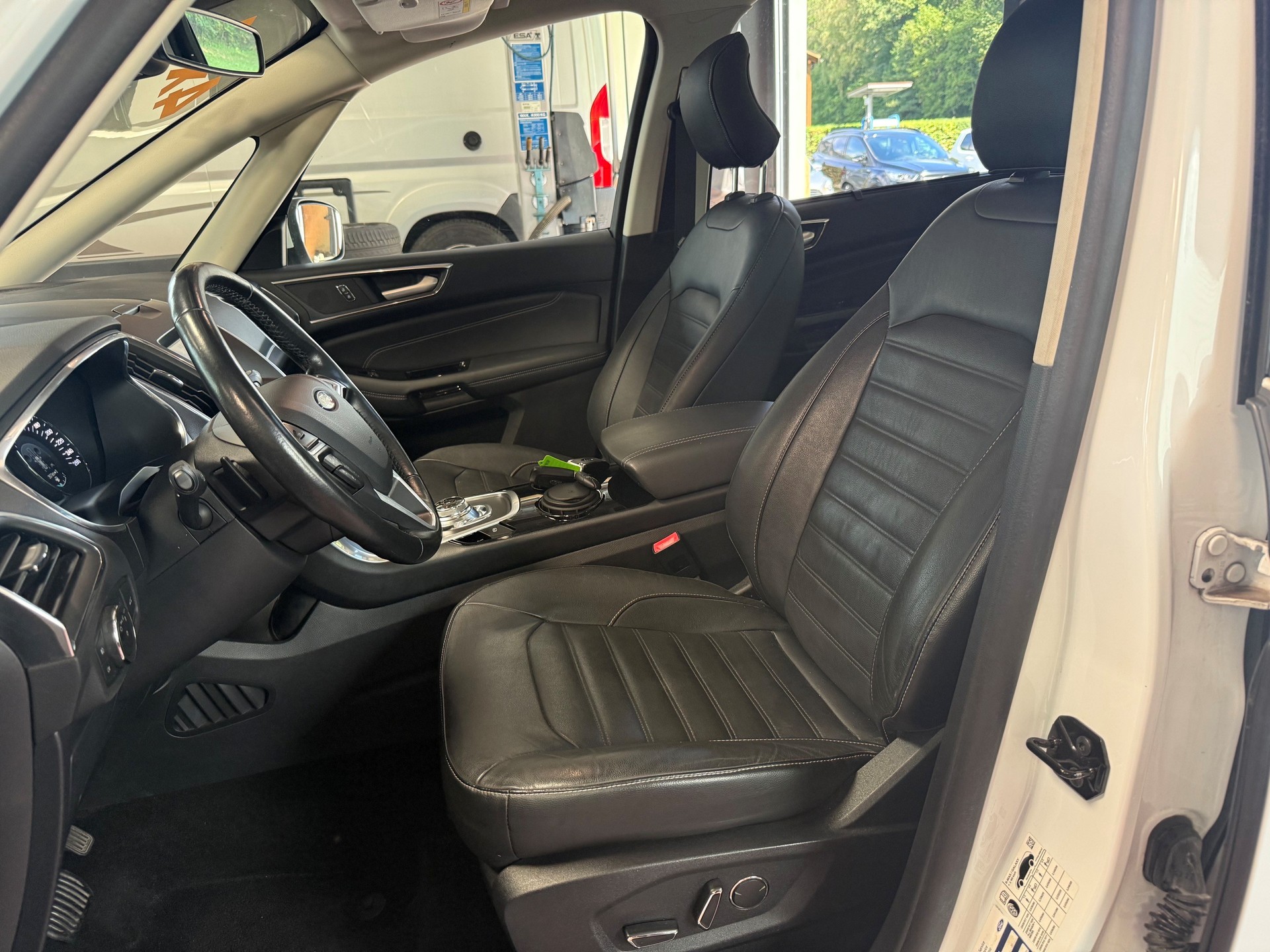 FORD Galaxy 2.0 TDCi Titanium AWD Automatic-image-10