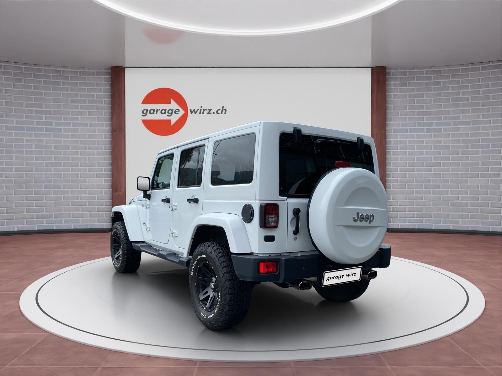 JEEP Wrangler 3.6 V6 JK Edition Unlimited / Höher / Breiter / 8-fach bereift-image-2
