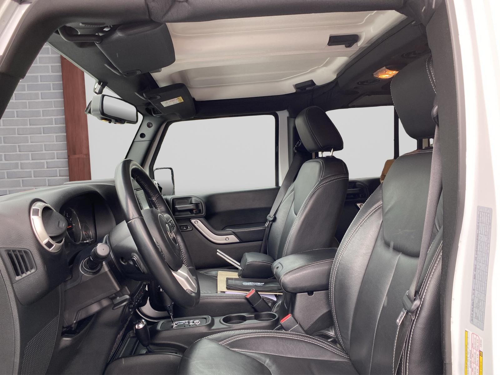 JEEP Wrangler 3.6 V6 JK Edition Unlimited / Höher / Breiter / 8-fach bereift-image-7