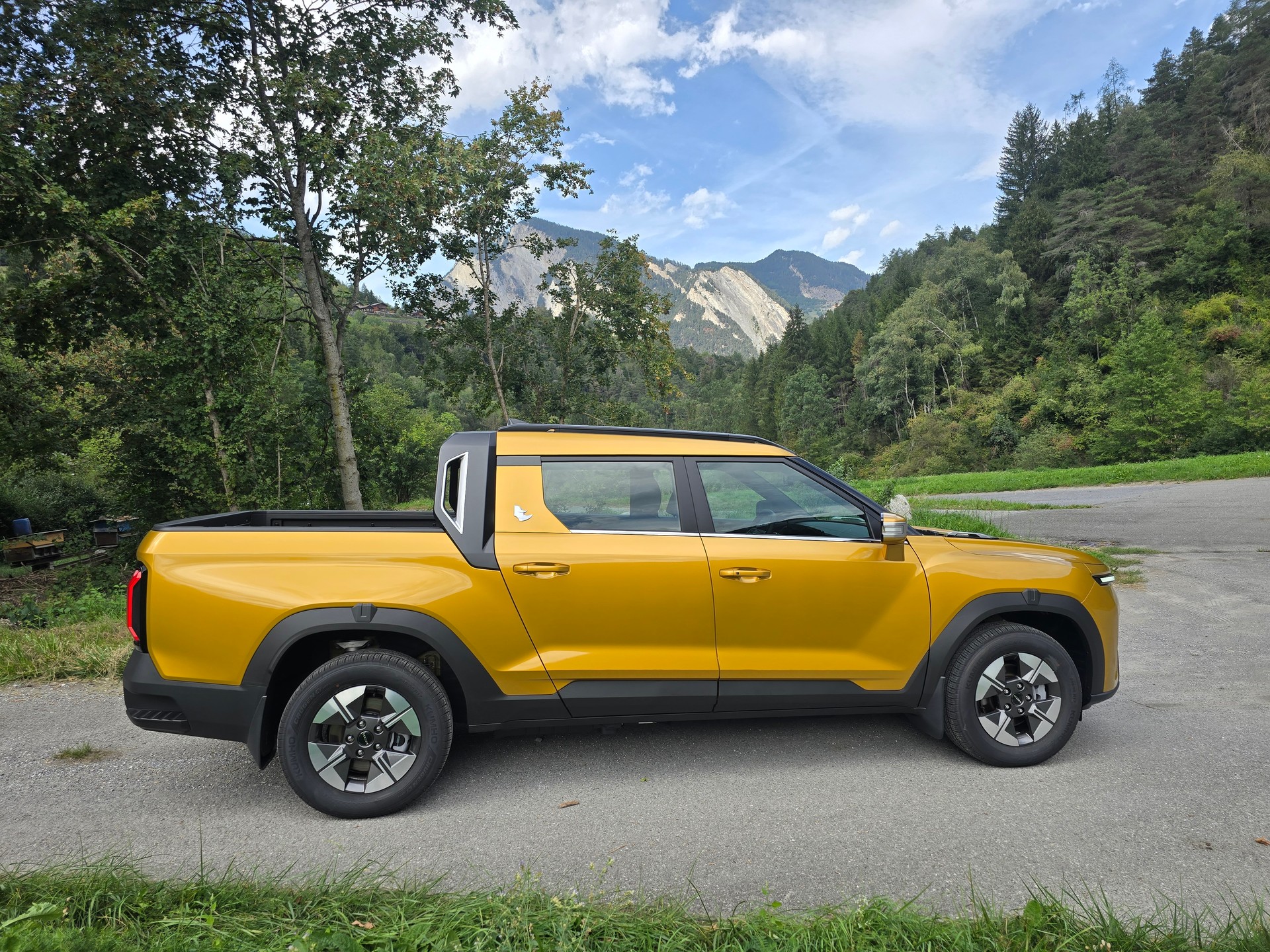 KGM-SsangYong Musso 80,6 kWh Platinum 4WD-image-3