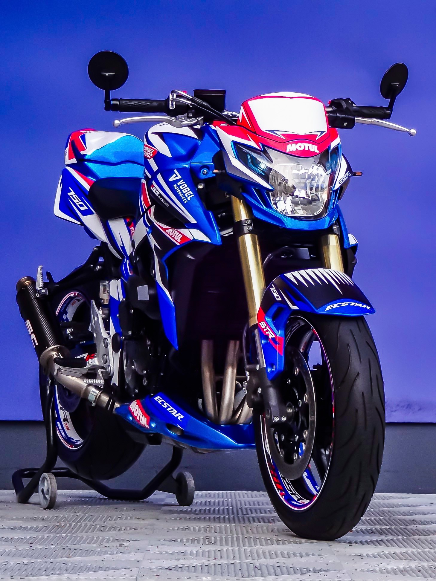 SUZUKI GSR 750 ABS Freegun (35kW)-showroom-element-2