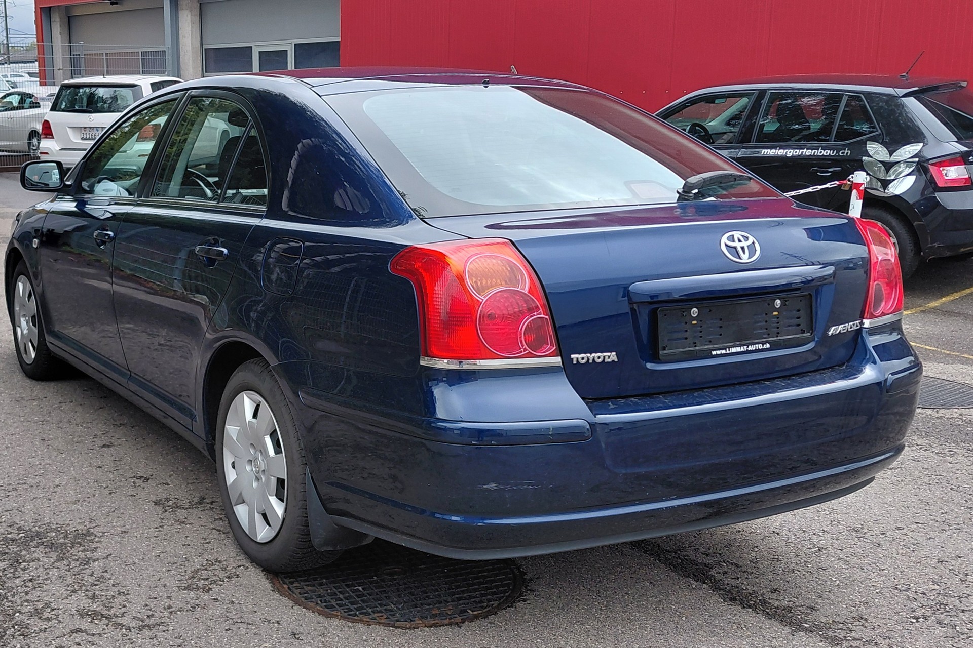 TOYOTA Avensis 1.8 Linea Luna limousine-image-7