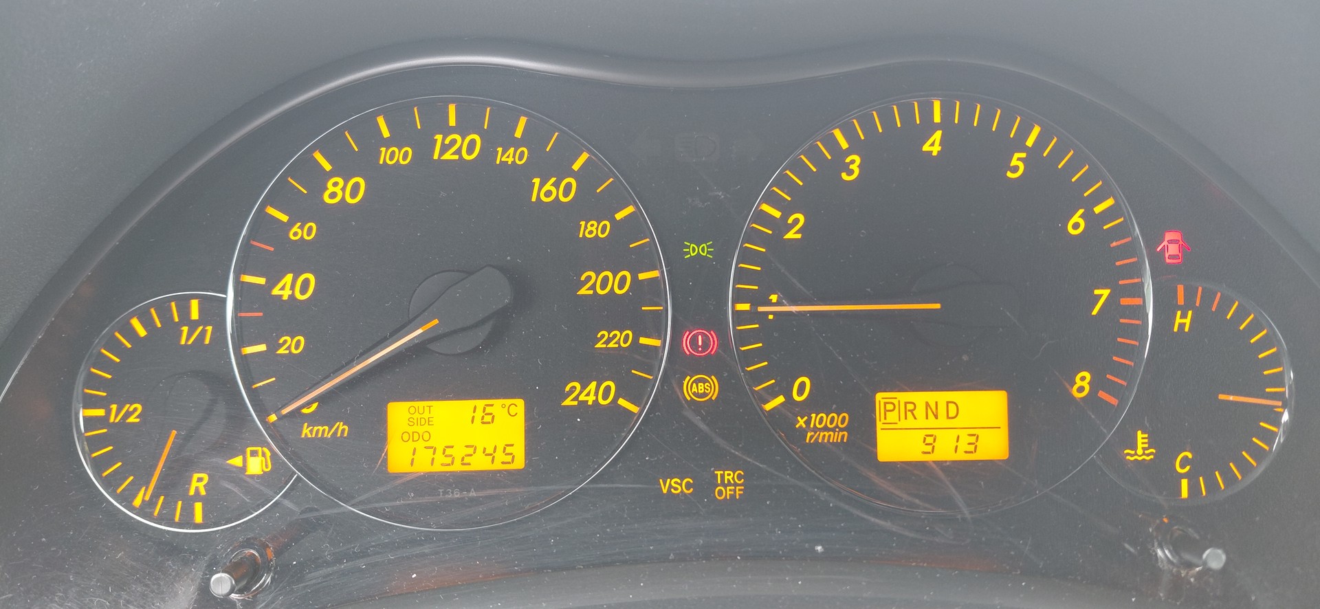 TOYOTA Avensis 1.8 Linea Luna limousine-image-11