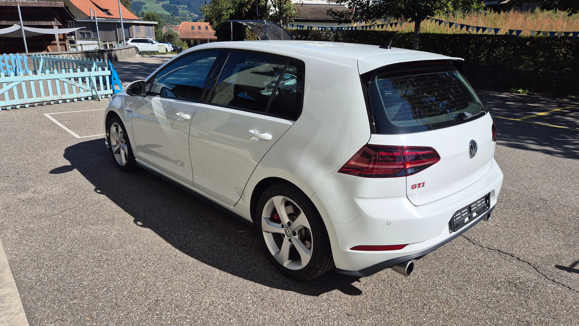 VW Golf GTI Performance-image-3