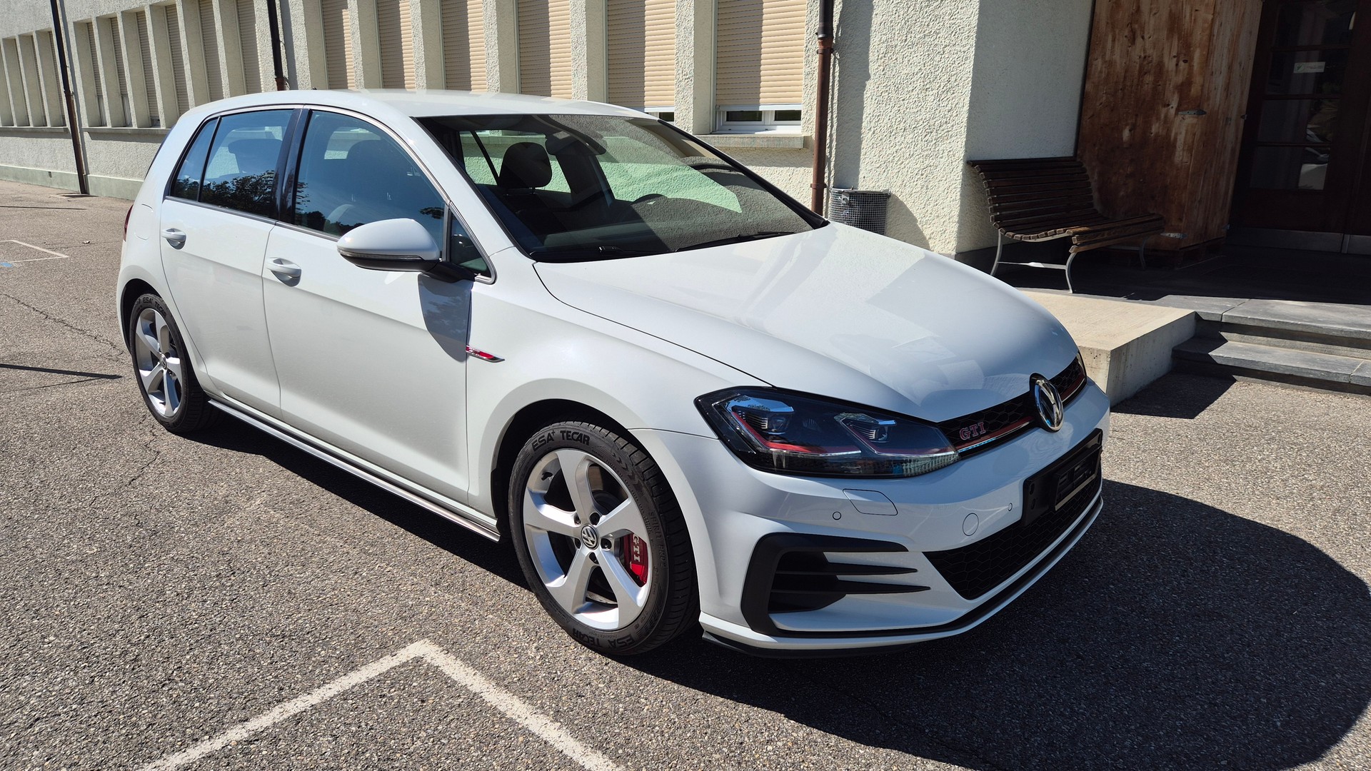 VW Golf GTI Performance-image-0