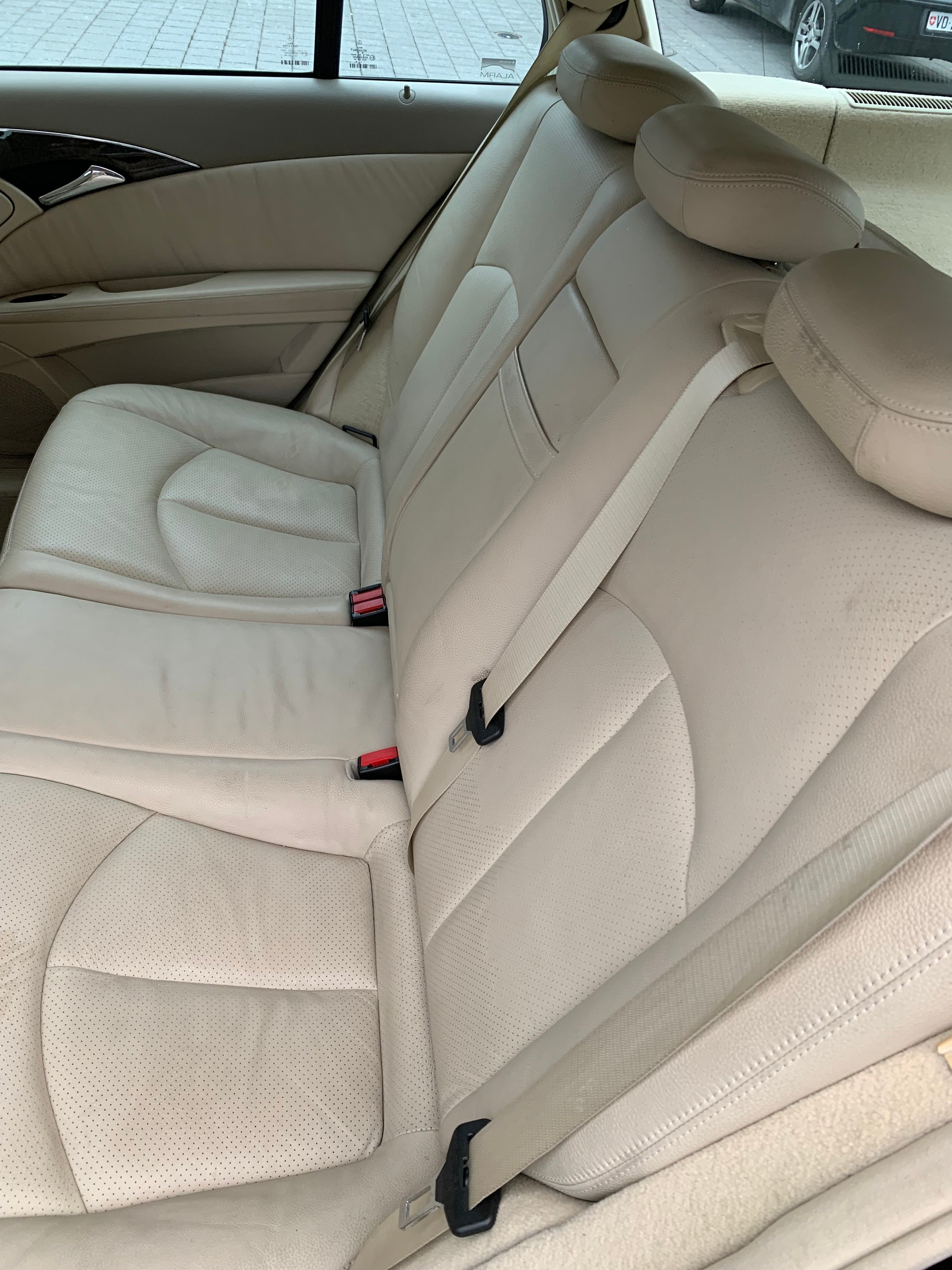 MERCEDES-BENZ E 320 Avantgarde Automatic-image-8
