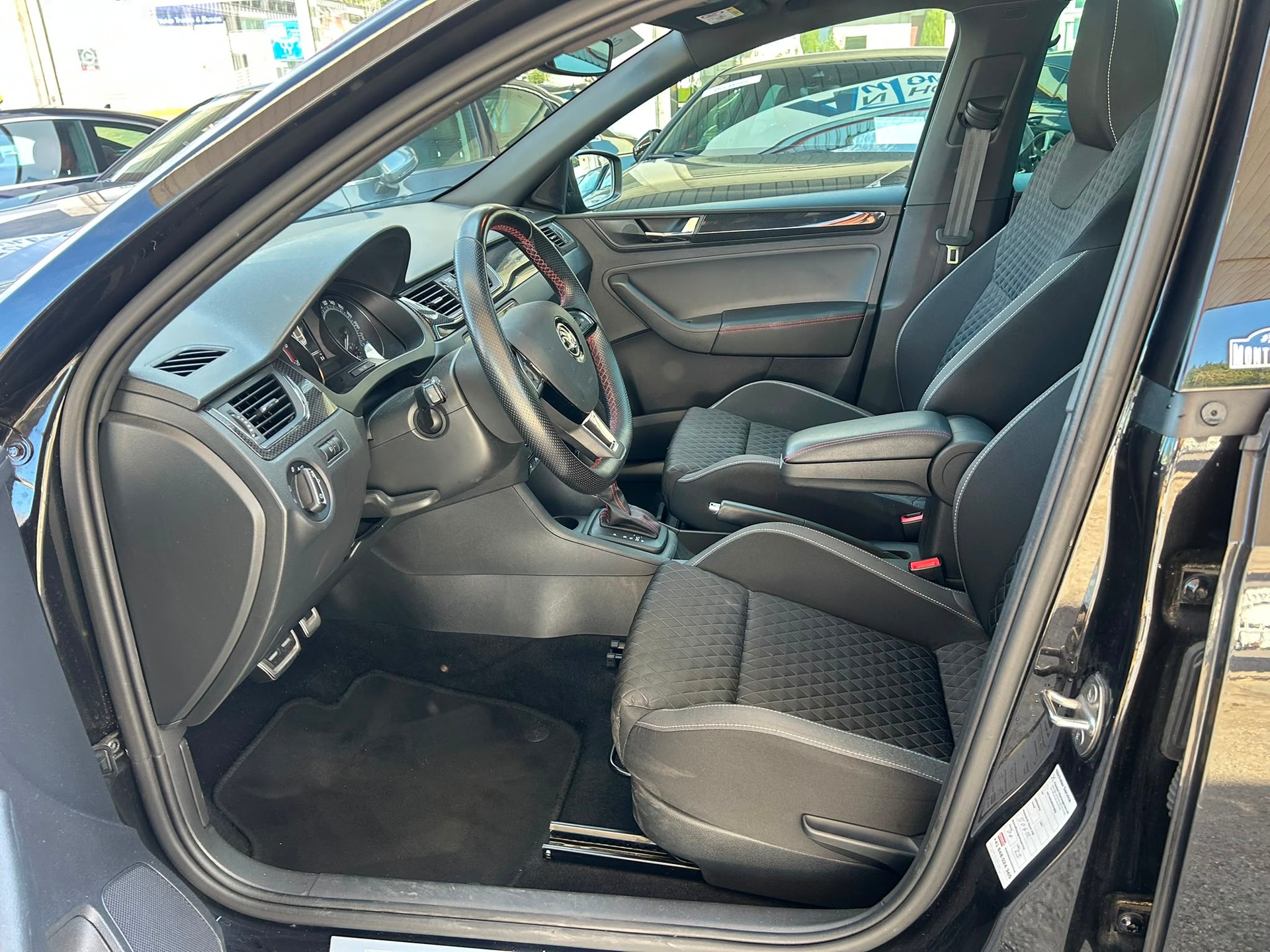 SKODA Rapid Spaceback 1.4 TSI Monte Carlo DSG-image-7