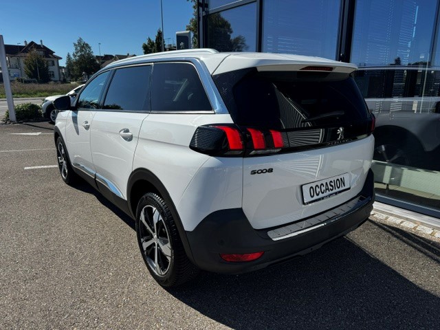 PEUGEOT 5008 1.2 Pure Tech Allure-image-2