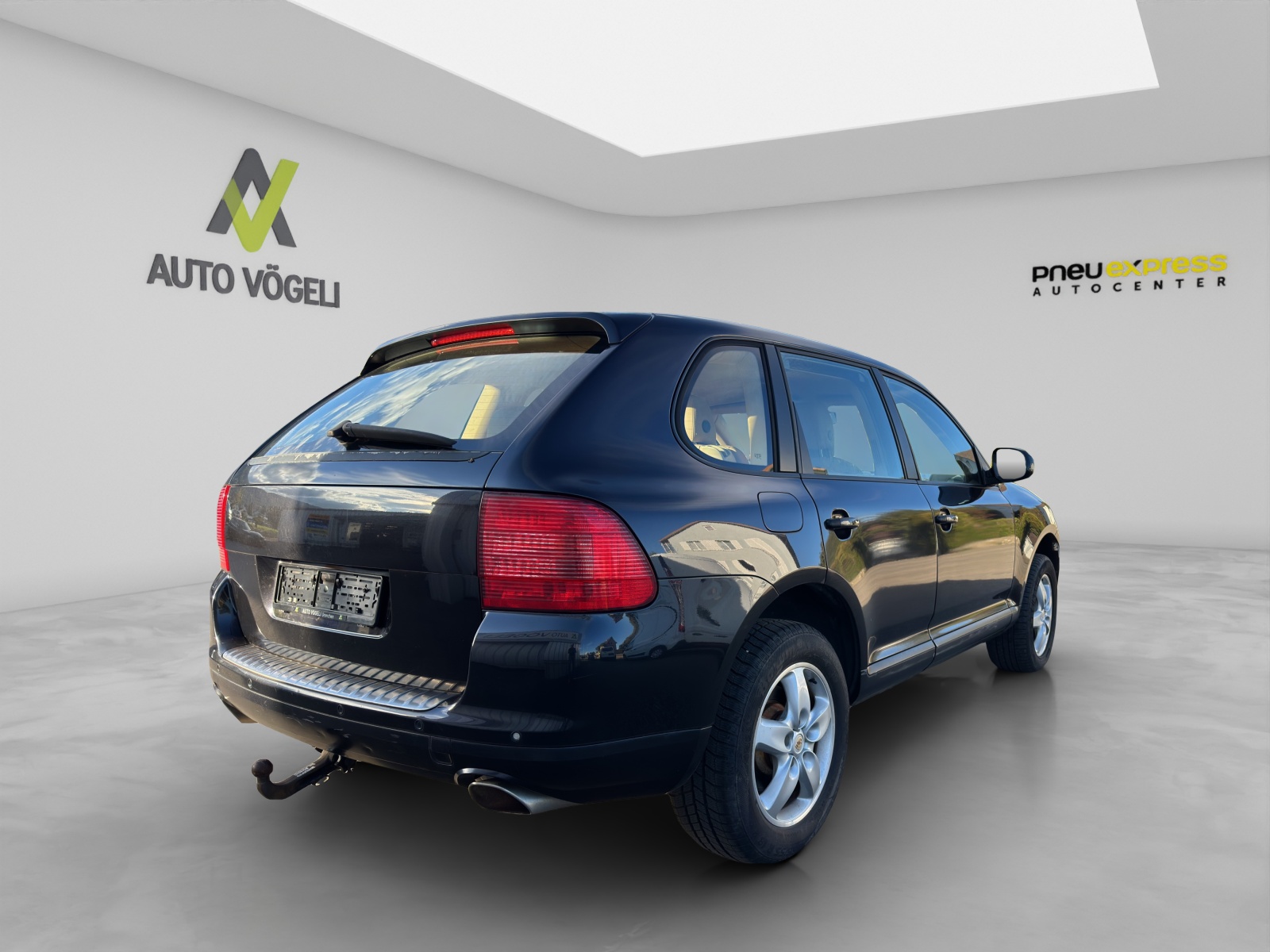 PORSCHE Cayenne S-image-5