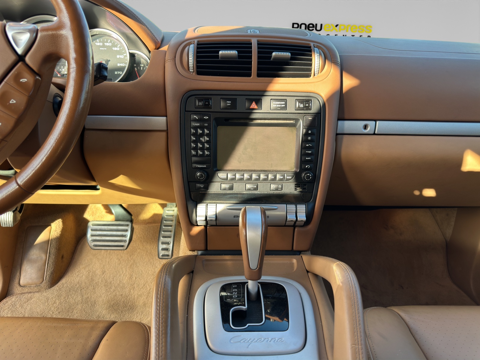 PORSCHE Cayenne S-image-15