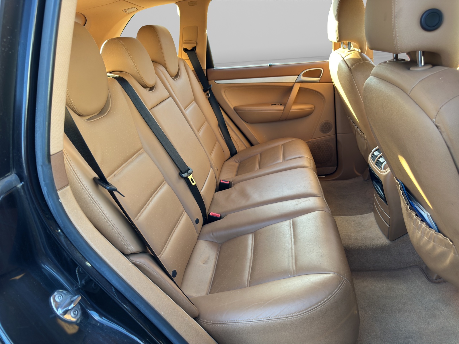 PORSCHE Cayenne S-image-17