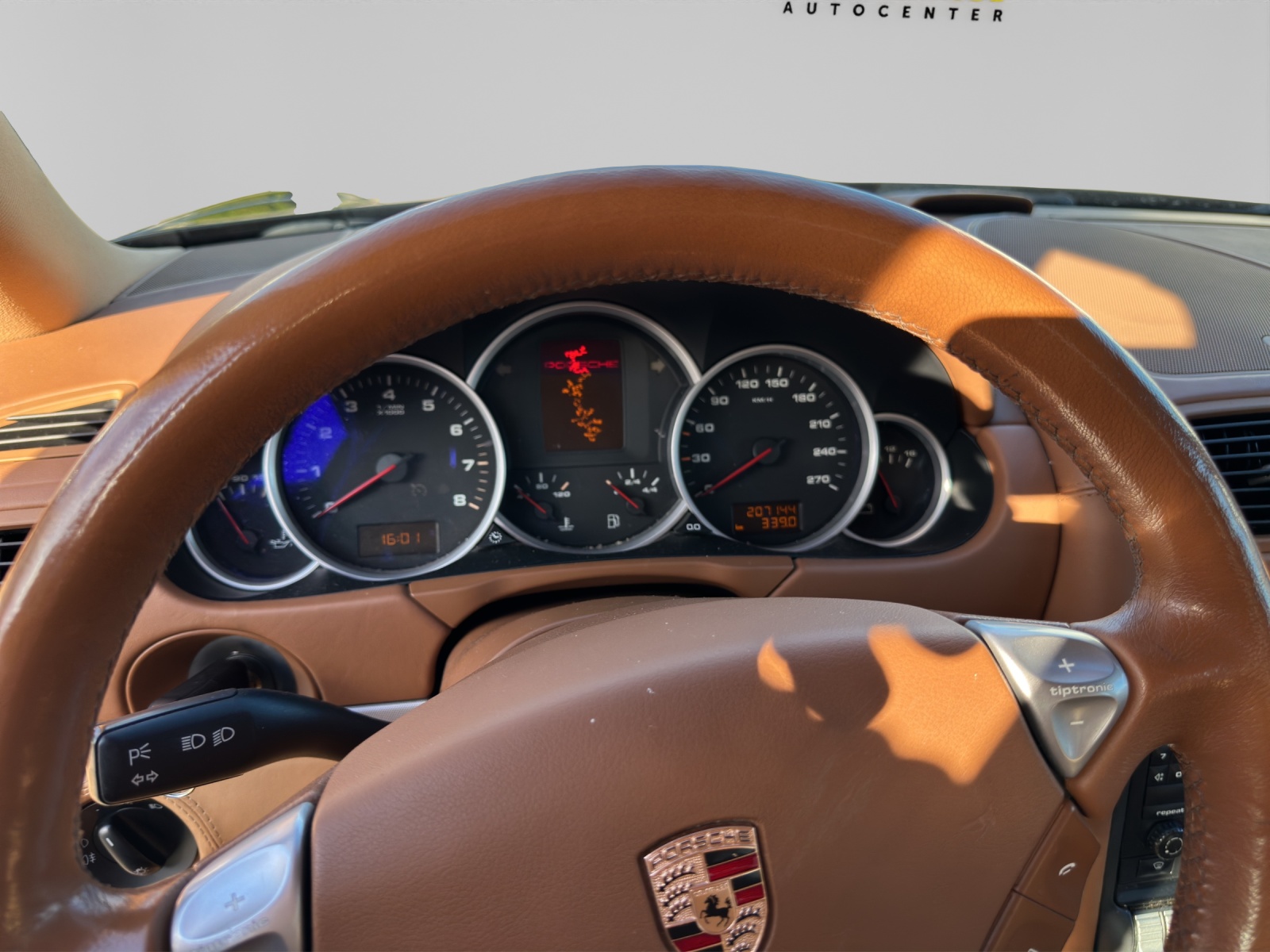 PORSCHE Cayenne S-image-10
