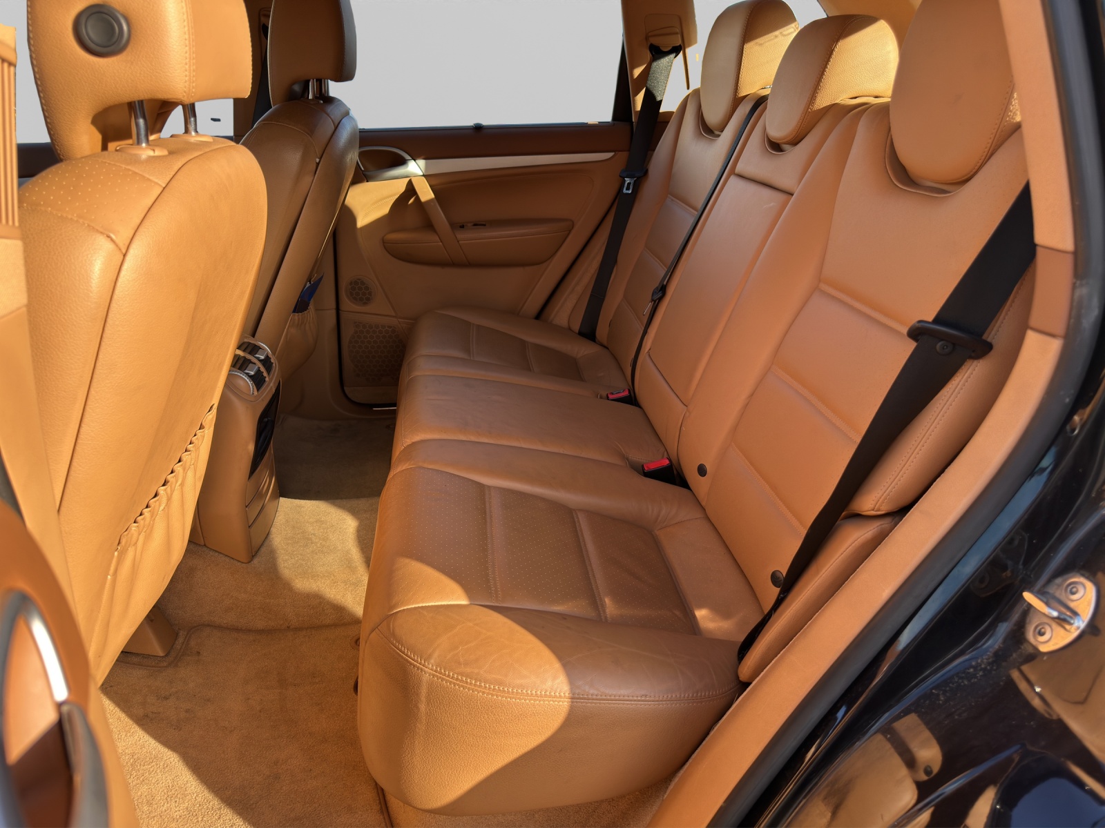PORSCHE Cayenne S-image-12