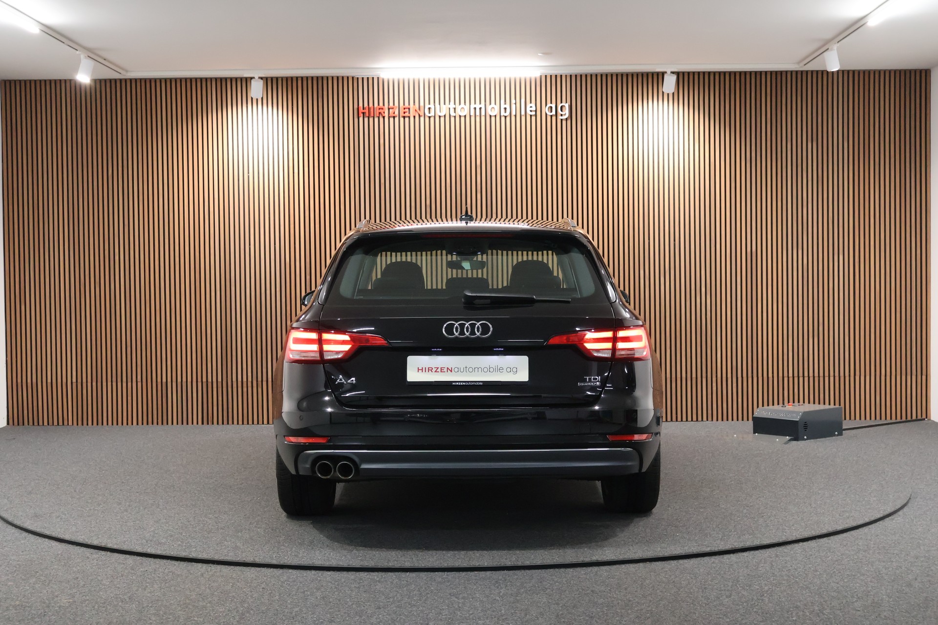AUDI A4 Avant 2.0 TDI Sport quattro S-tronic-image-3