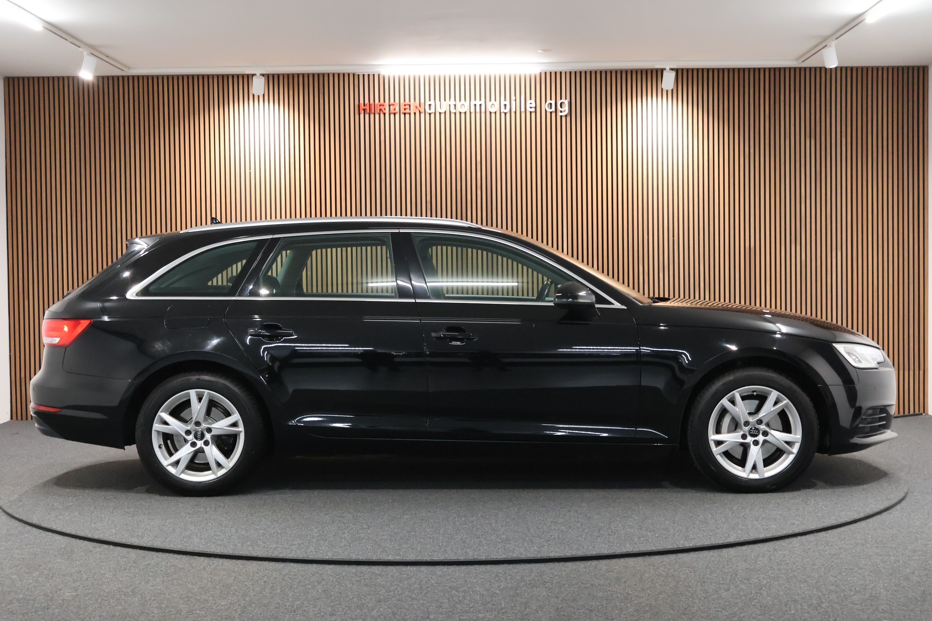 AUDI A4 Avant 2.0 TDI Sport quattro S-tronic-image-5