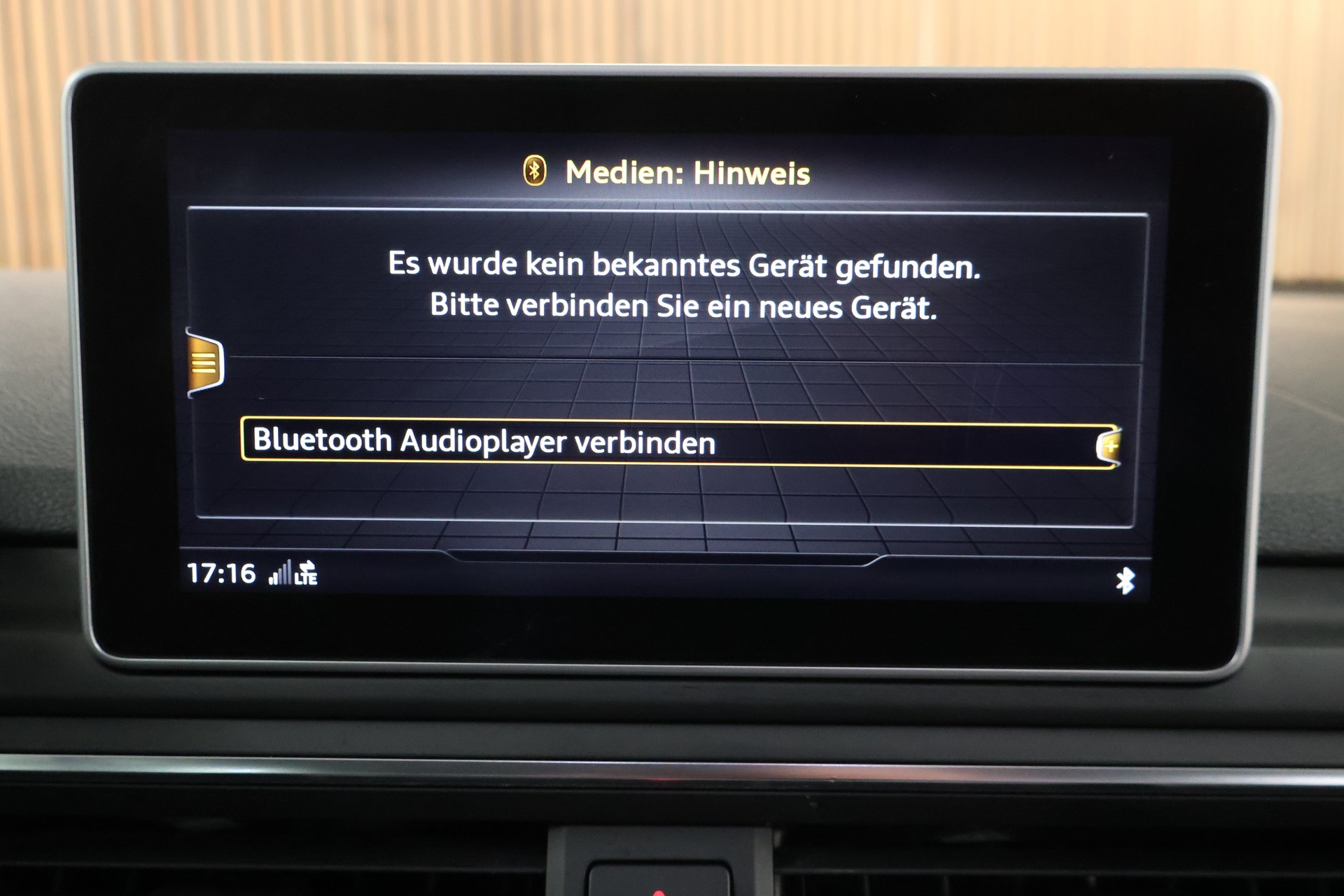 AUDI A4 Avant 2.0 TDI Sport quattro S-tronic-image-19