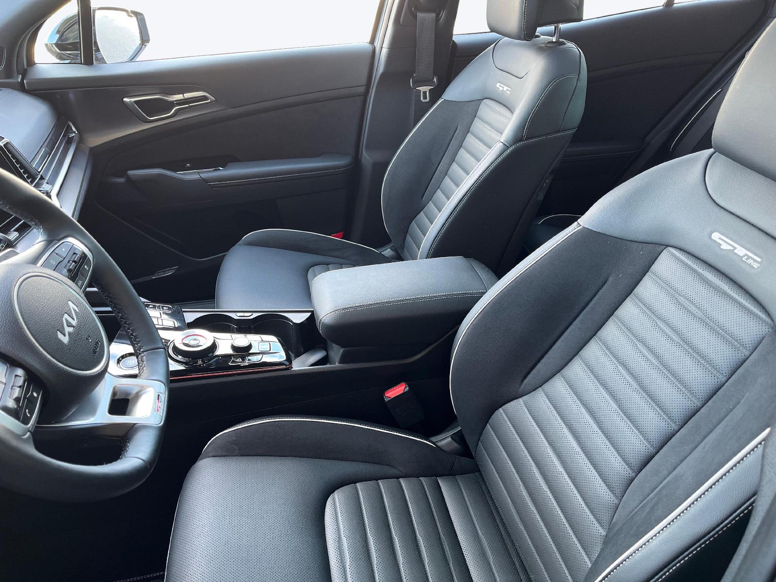 KIA Sportage 1.6 T-GDi PHEV GT-Line-image-8
