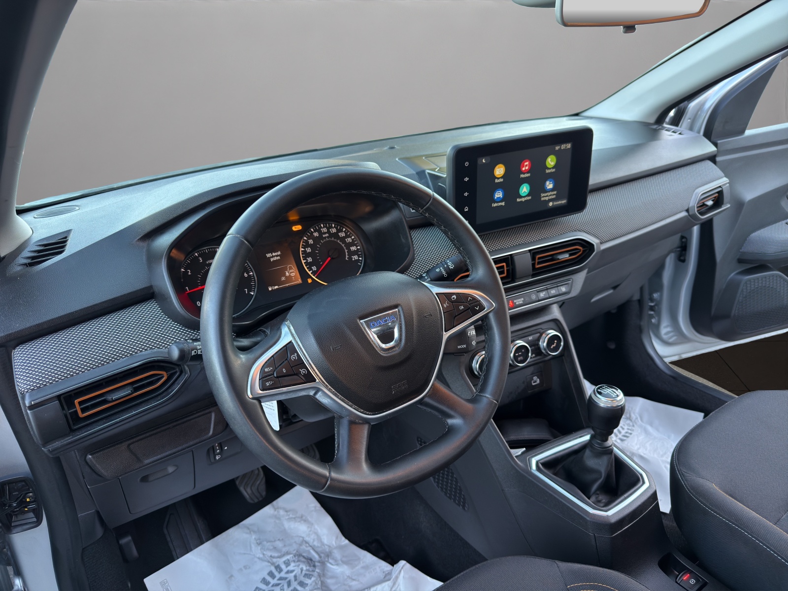 DACIA Sandero Stepway TCe 90 Comfort-image-9