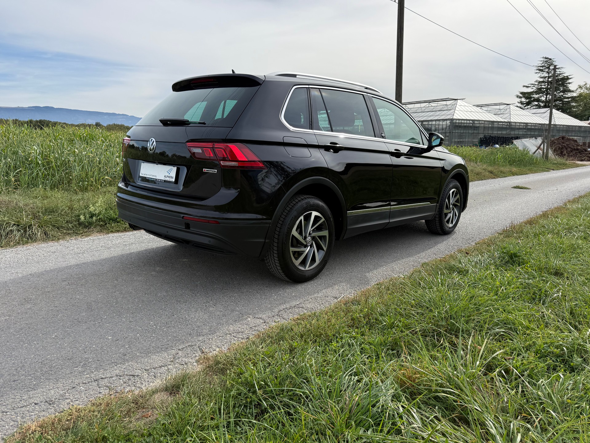 VW Tiguan 1.4TSI ACT Sound 4Motion-image-3